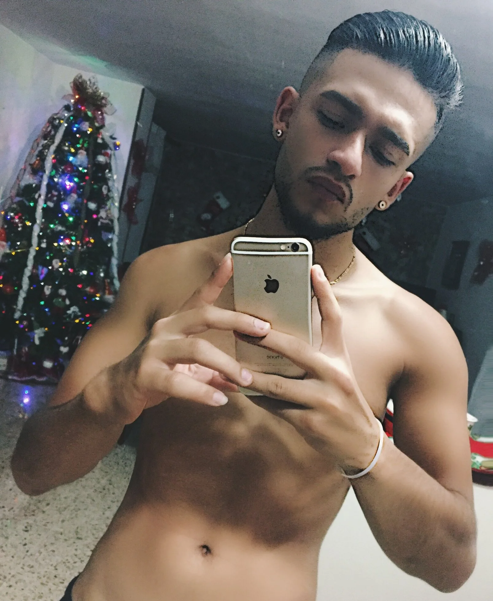 XXX Porn Photo of Nude tevoyagustar69 3