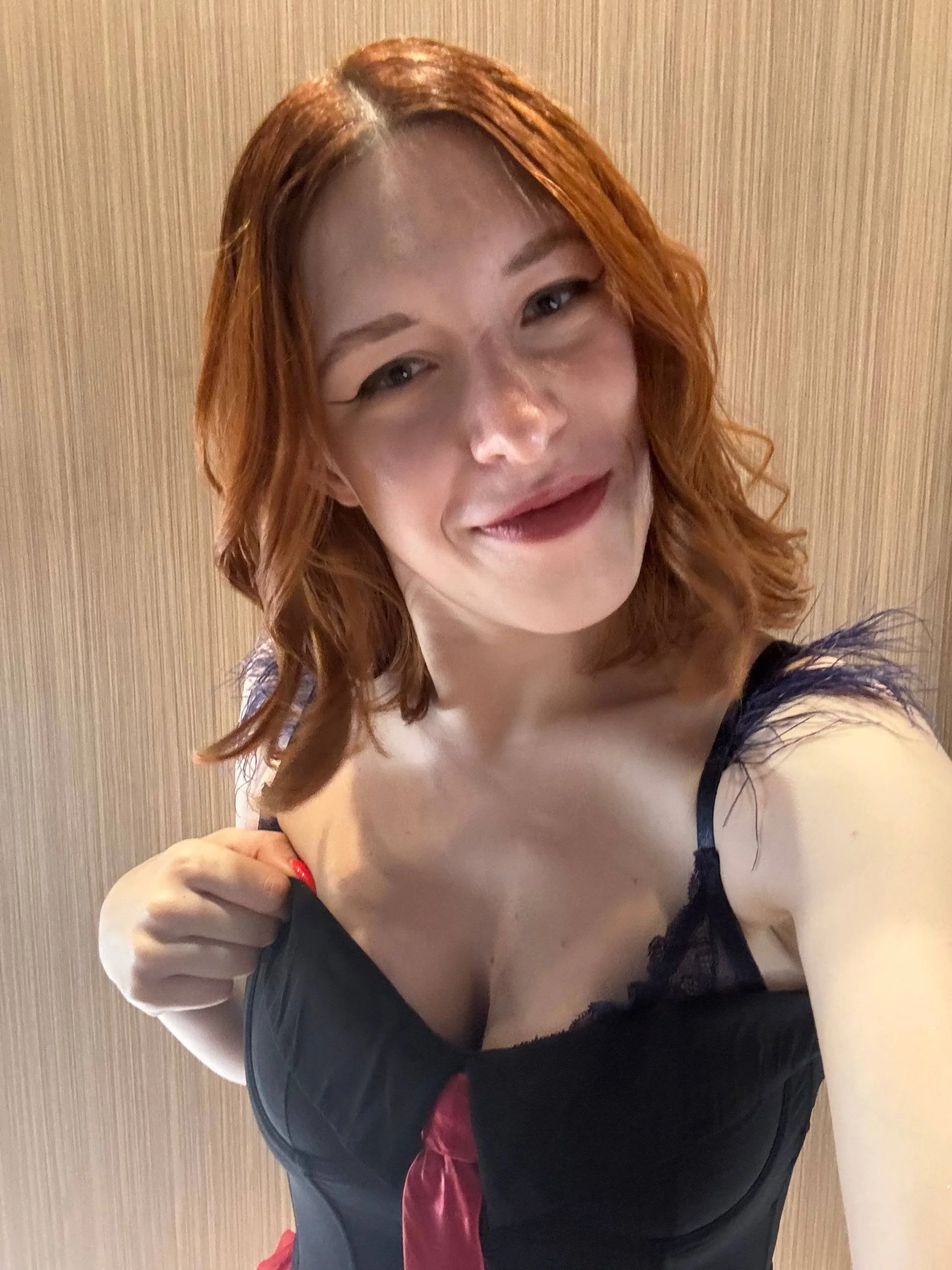 XXX Porn Photo of Nude Mikka_Blush 1