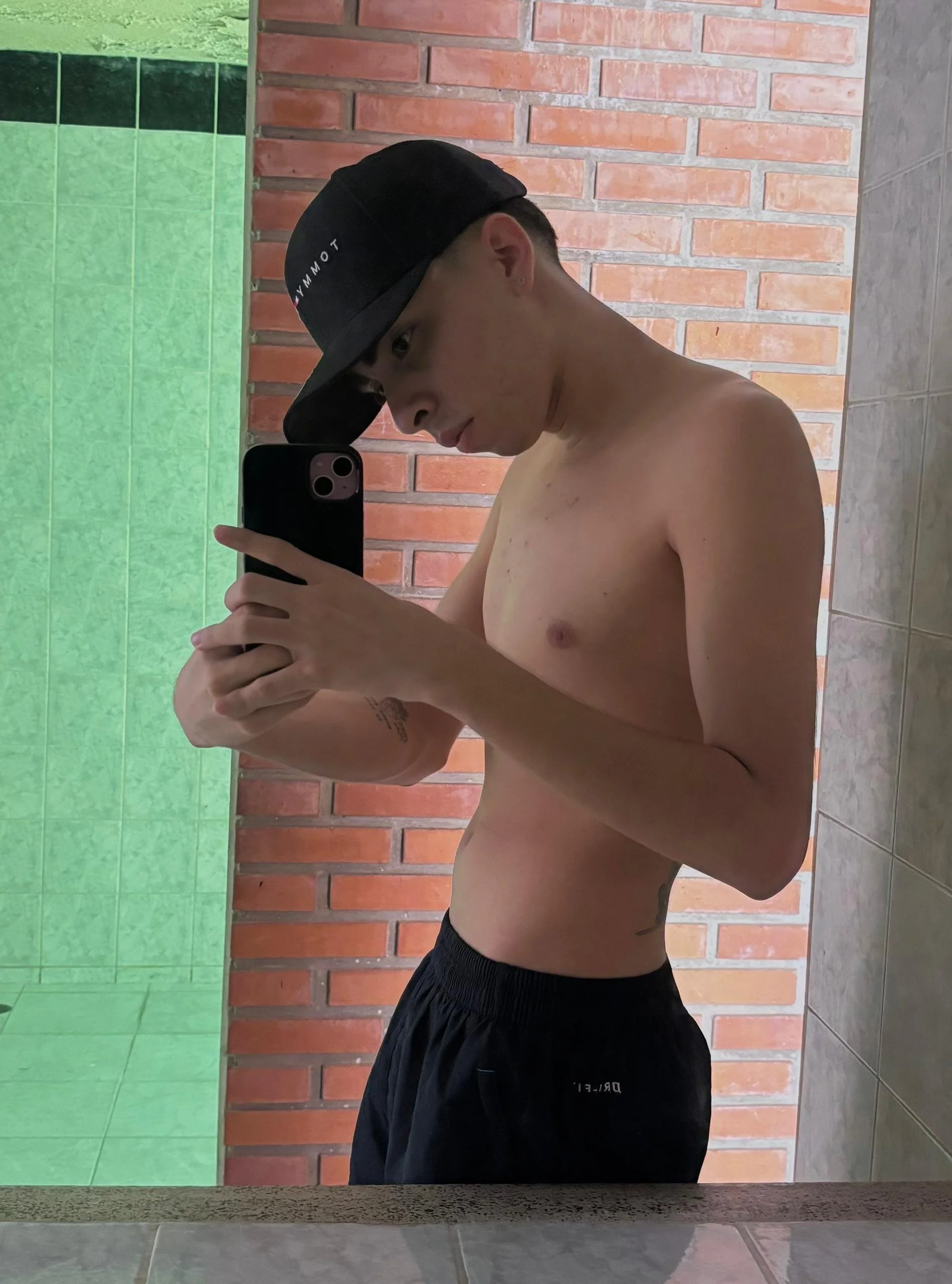 XXX Porn Photo of Nude Michaell_twinkk_ 6