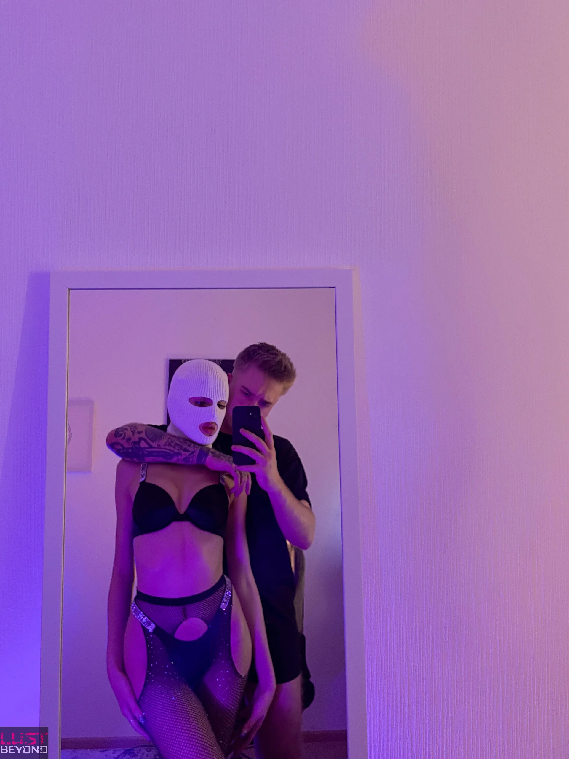 XXX Porn Photo of Nude lust_beyond 3