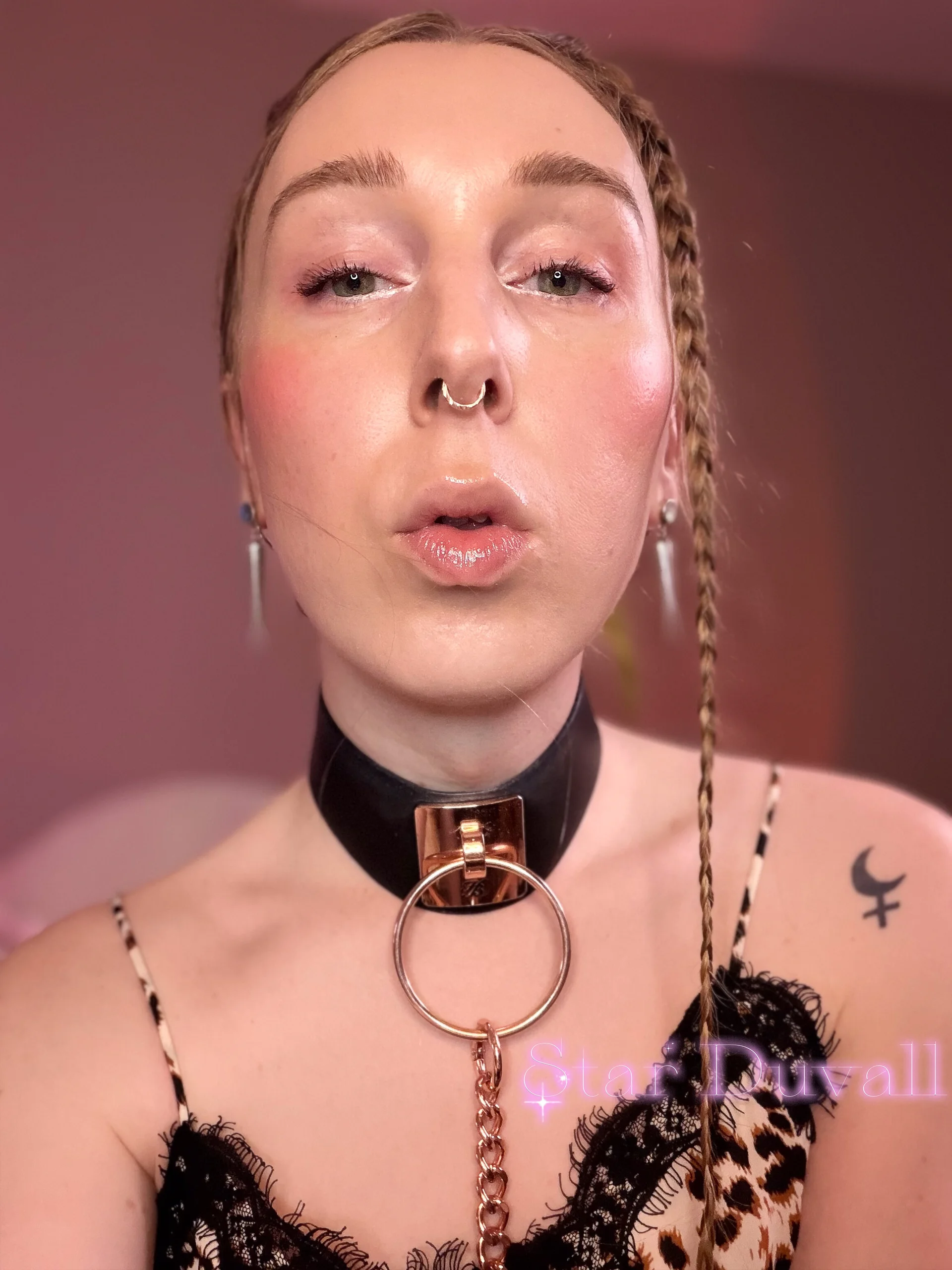 XXX Porn Photo of Nude StarDuvall 1