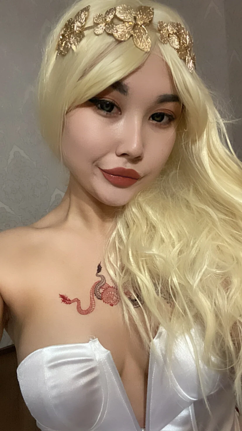 XXX Porn Photo of Nude dirty_khaleesi 5