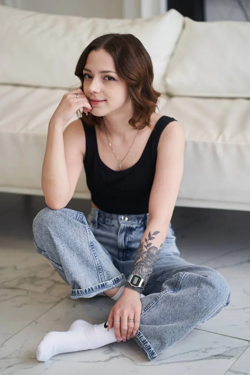 XXX Porn Photo of Nude PamBeesly 10