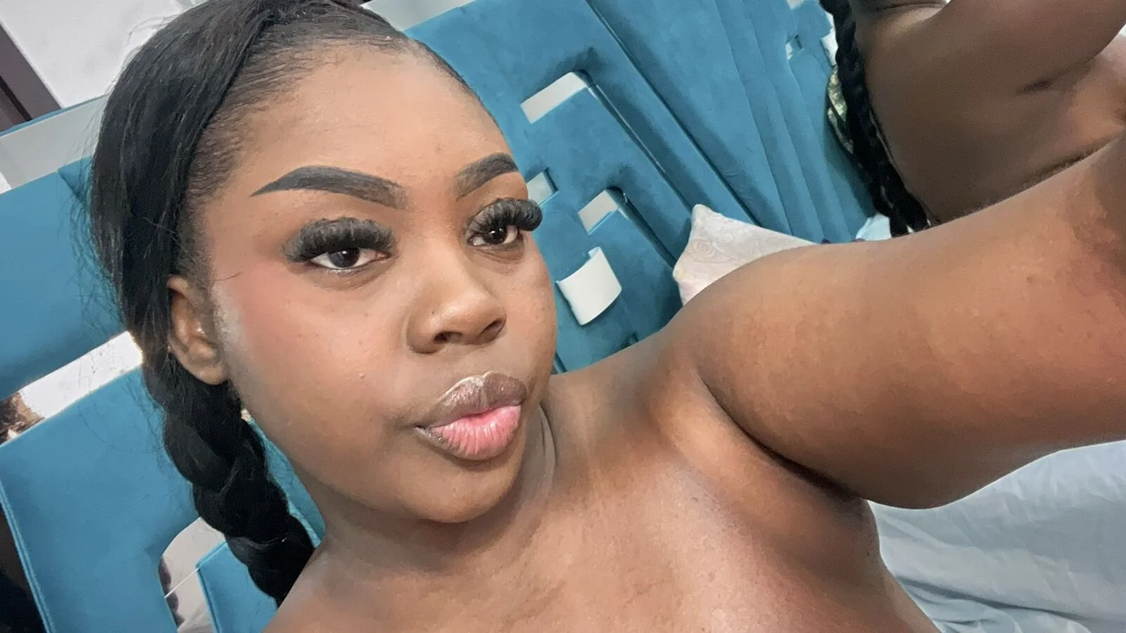 XXX Porn Photo of Nude mia_alvares 6