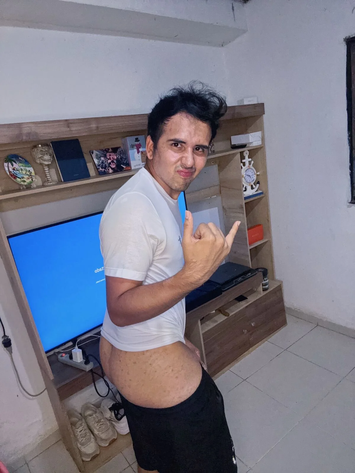 XXX Porn Photo of Nude AdrianEmpire 3