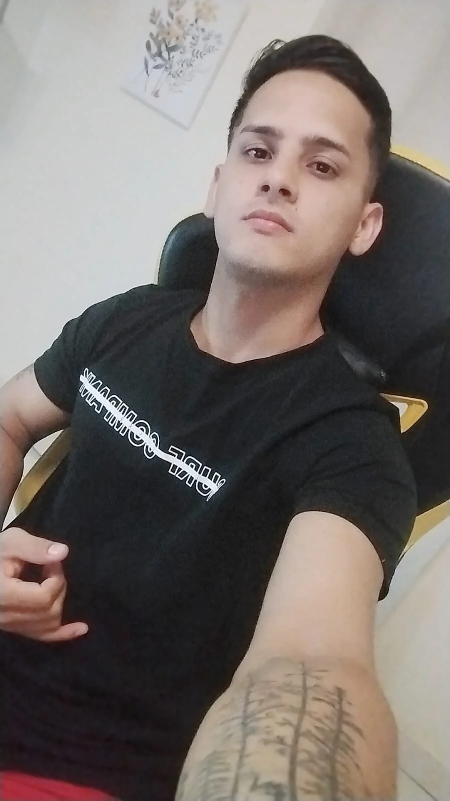 XXX Porn Photo of Nude sexy_andres01 4