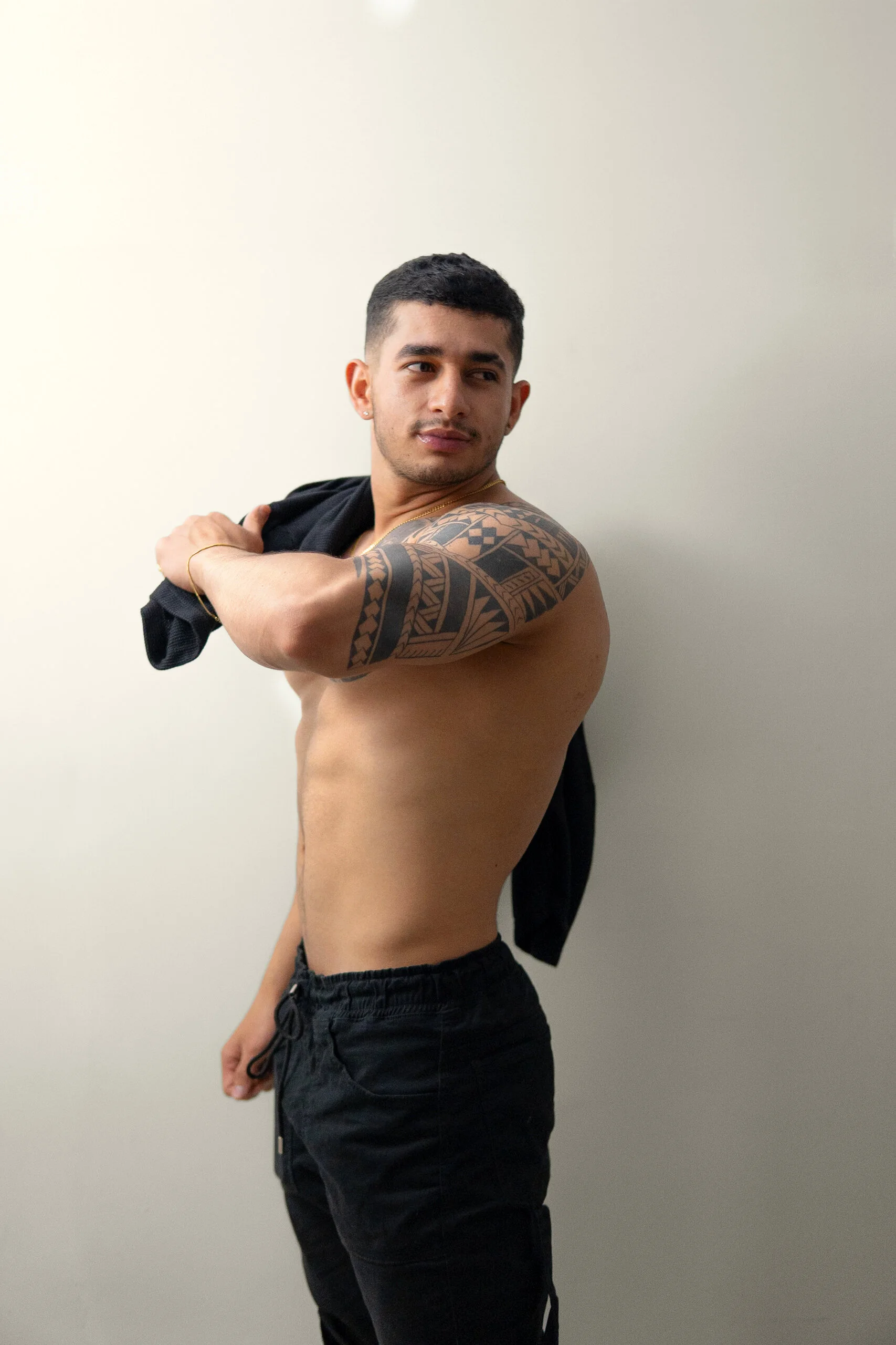 XXX Porn Photo of Nude king_falconer 23