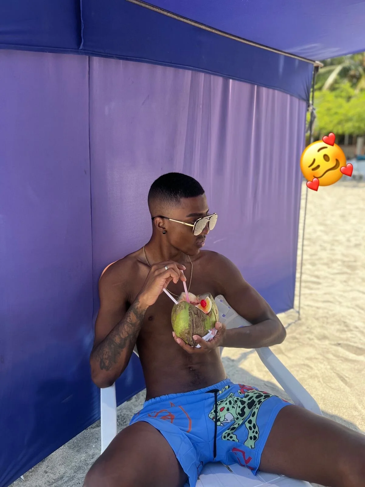 XXX Porn Photo of Nude YeremiBrowm 100