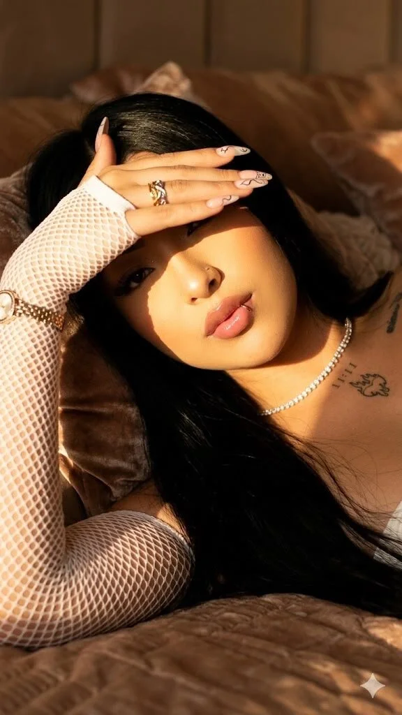 XXX Porn Photo of Nude devilchlloe 6