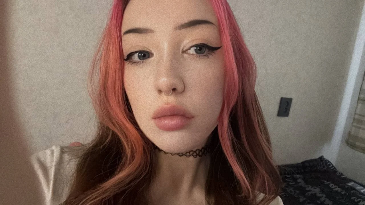 XXX Porn Photo of Nude MollysLand 2