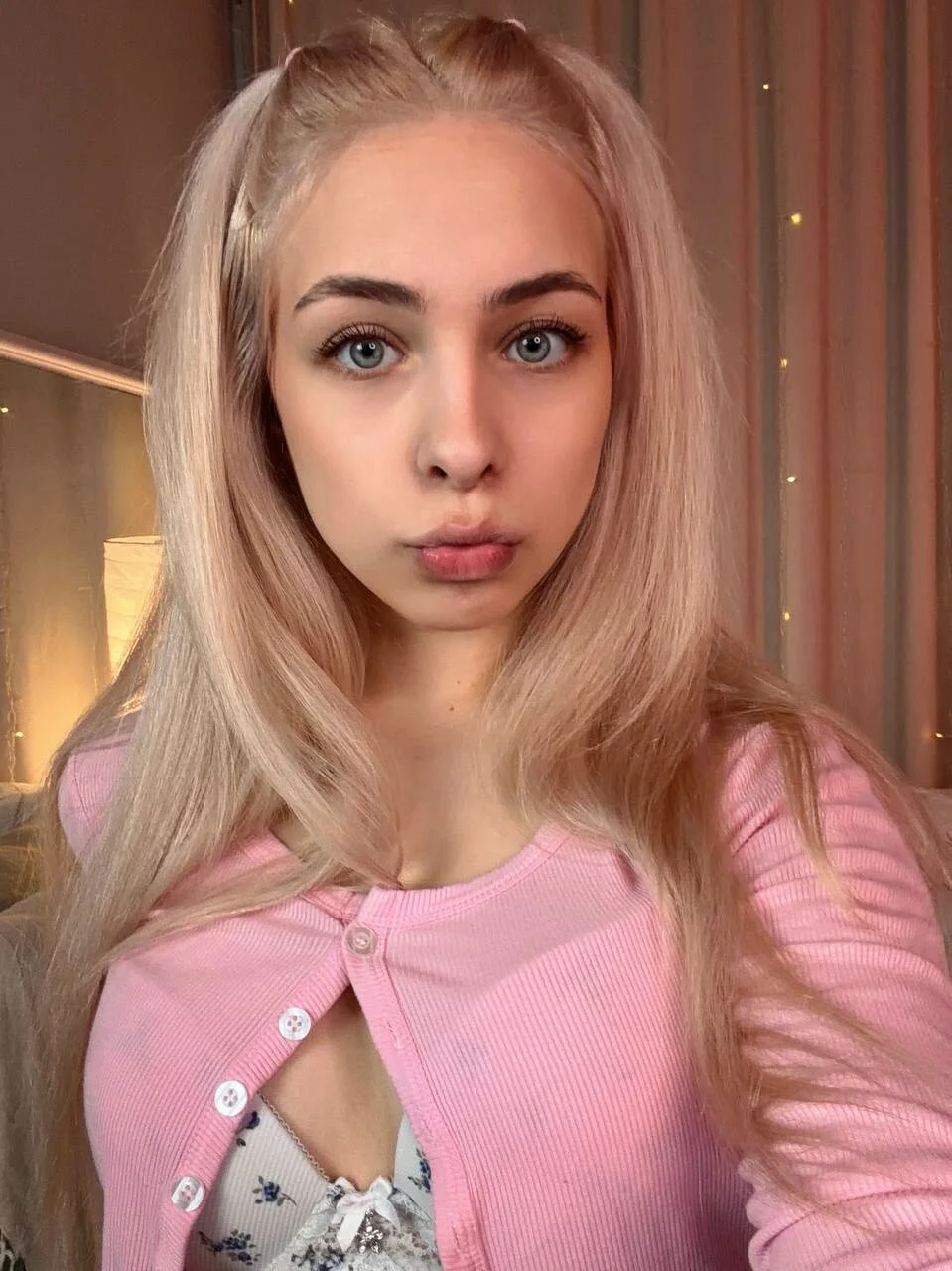 XXX Porn Photo of Nude ShinyBarbie 6