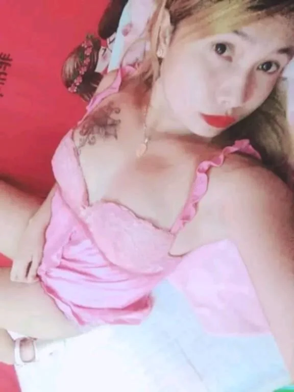 XXX Porn Photo of Nude Lyrashane 1