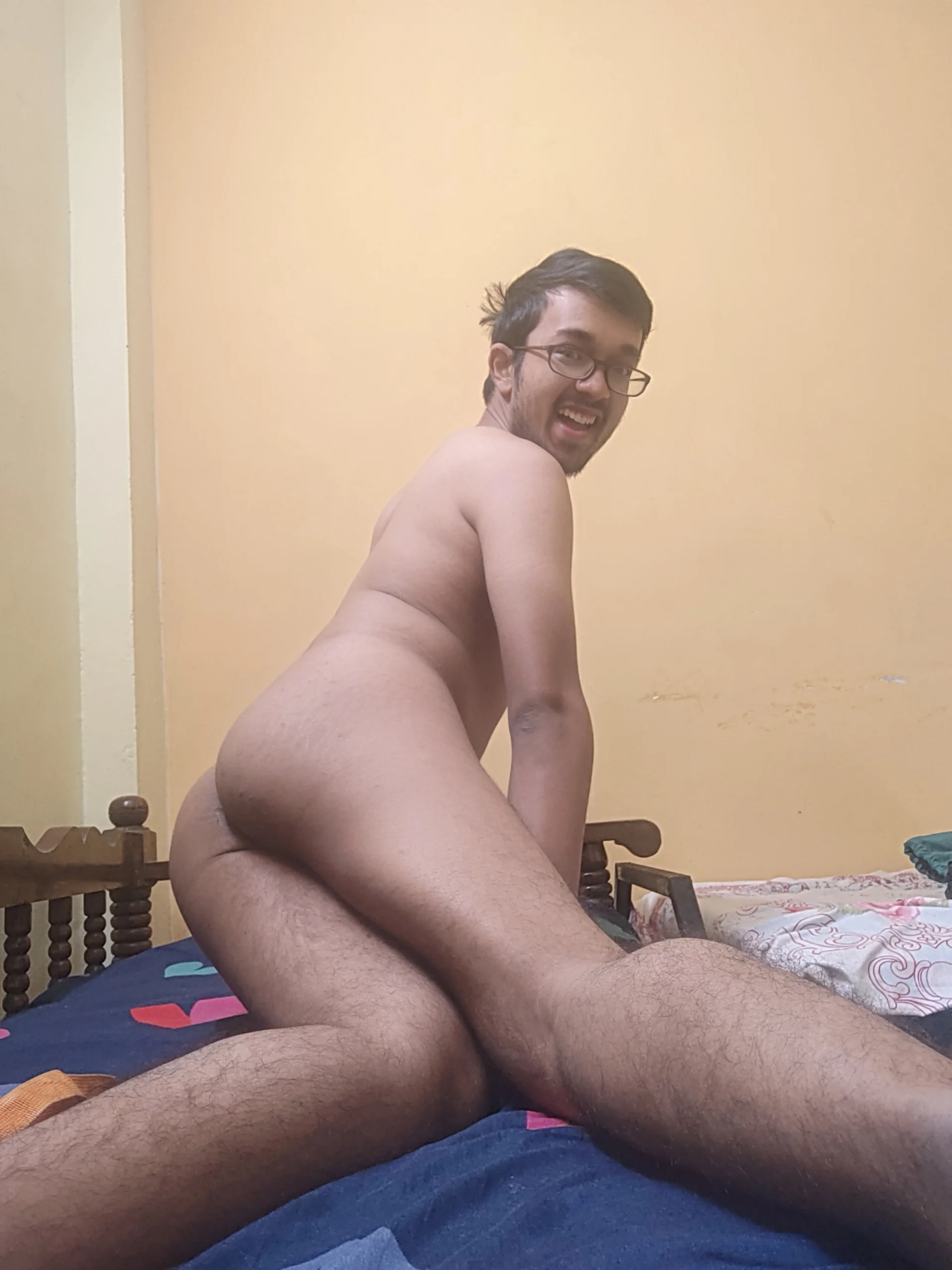THE_NAKED_BOY