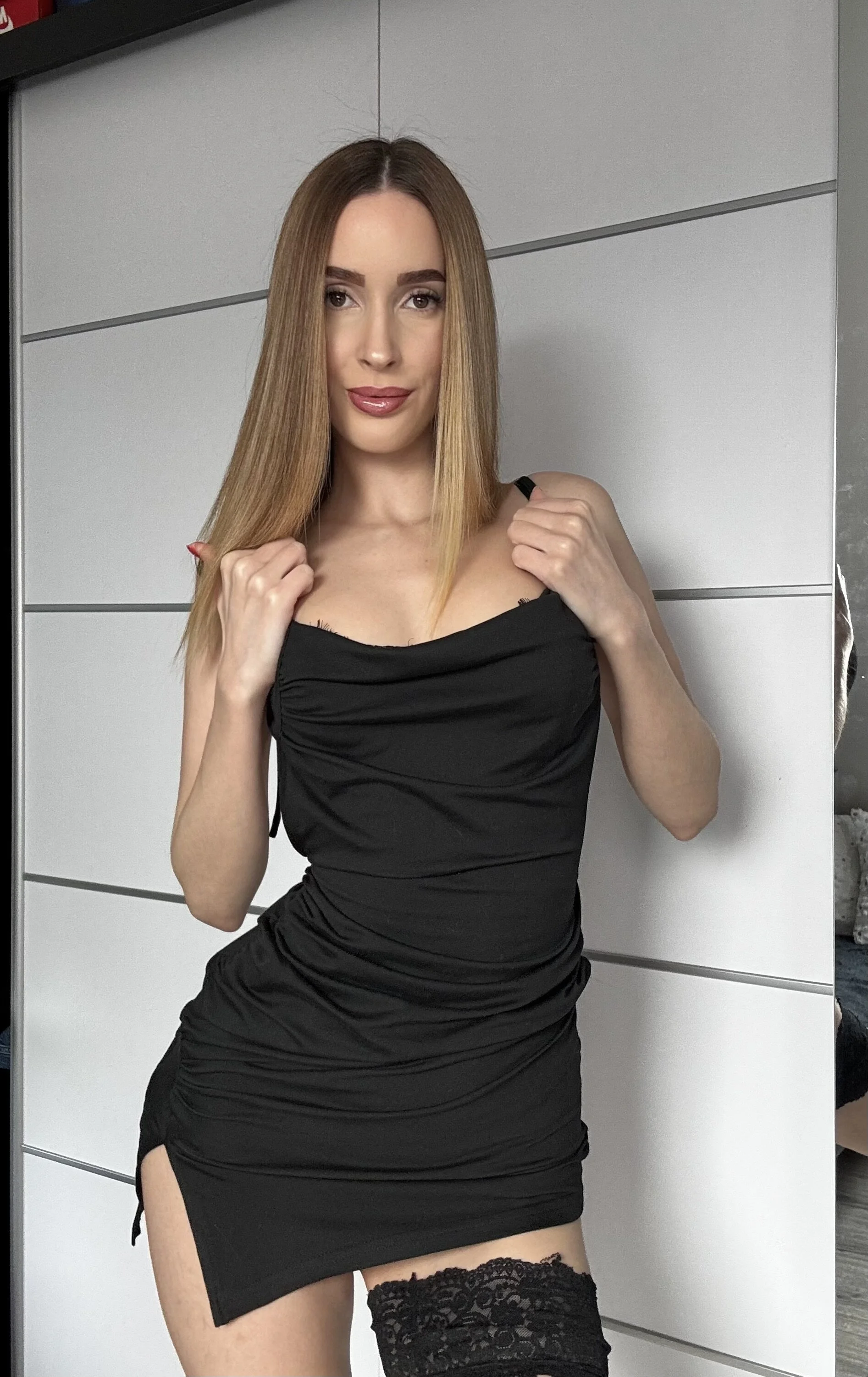 XXX Porn Photo of Nude ___vivcsike 1