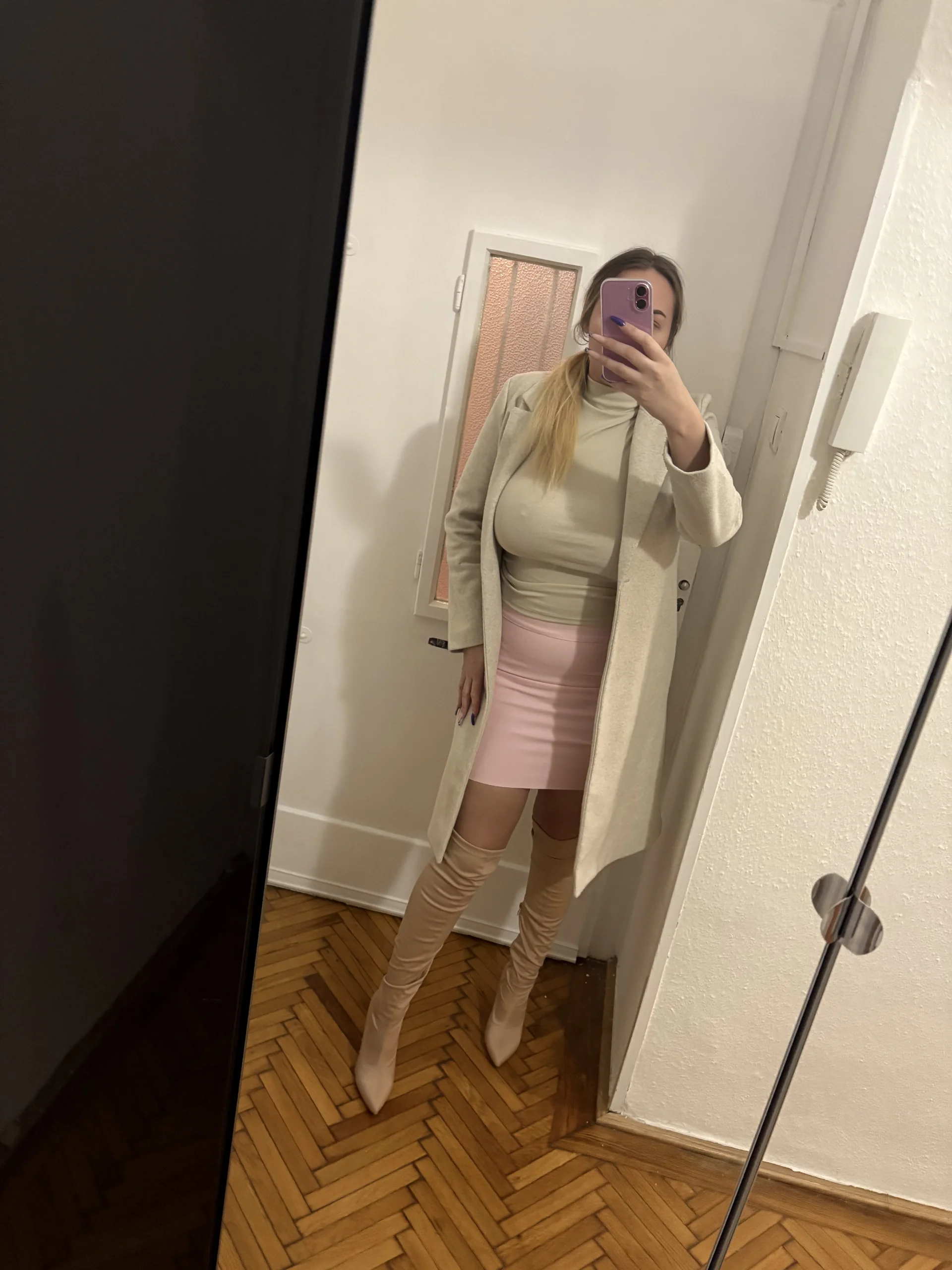 XXX Porn Photo of Nude NellyExtraa 13