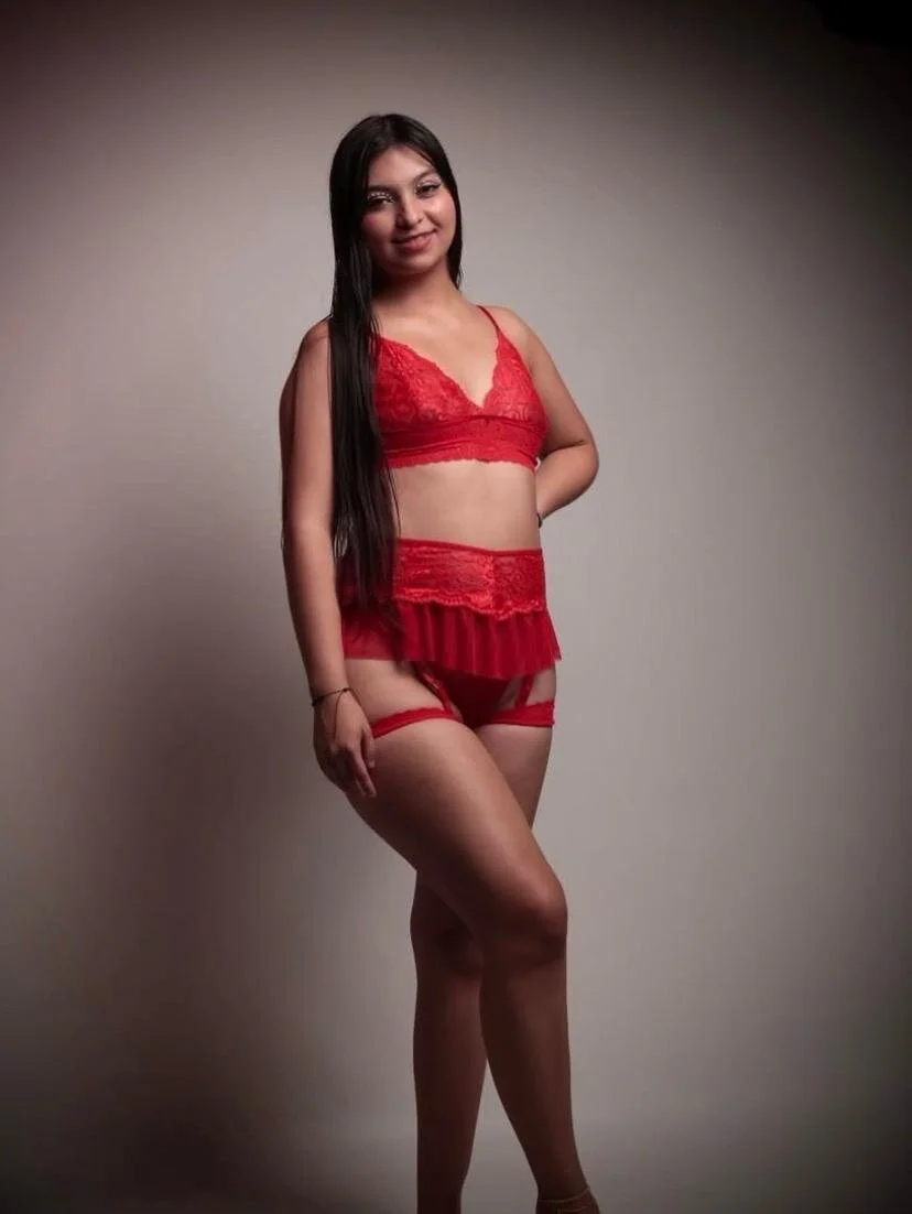 XXX Porn Photo of Nude Naomee_sun 16