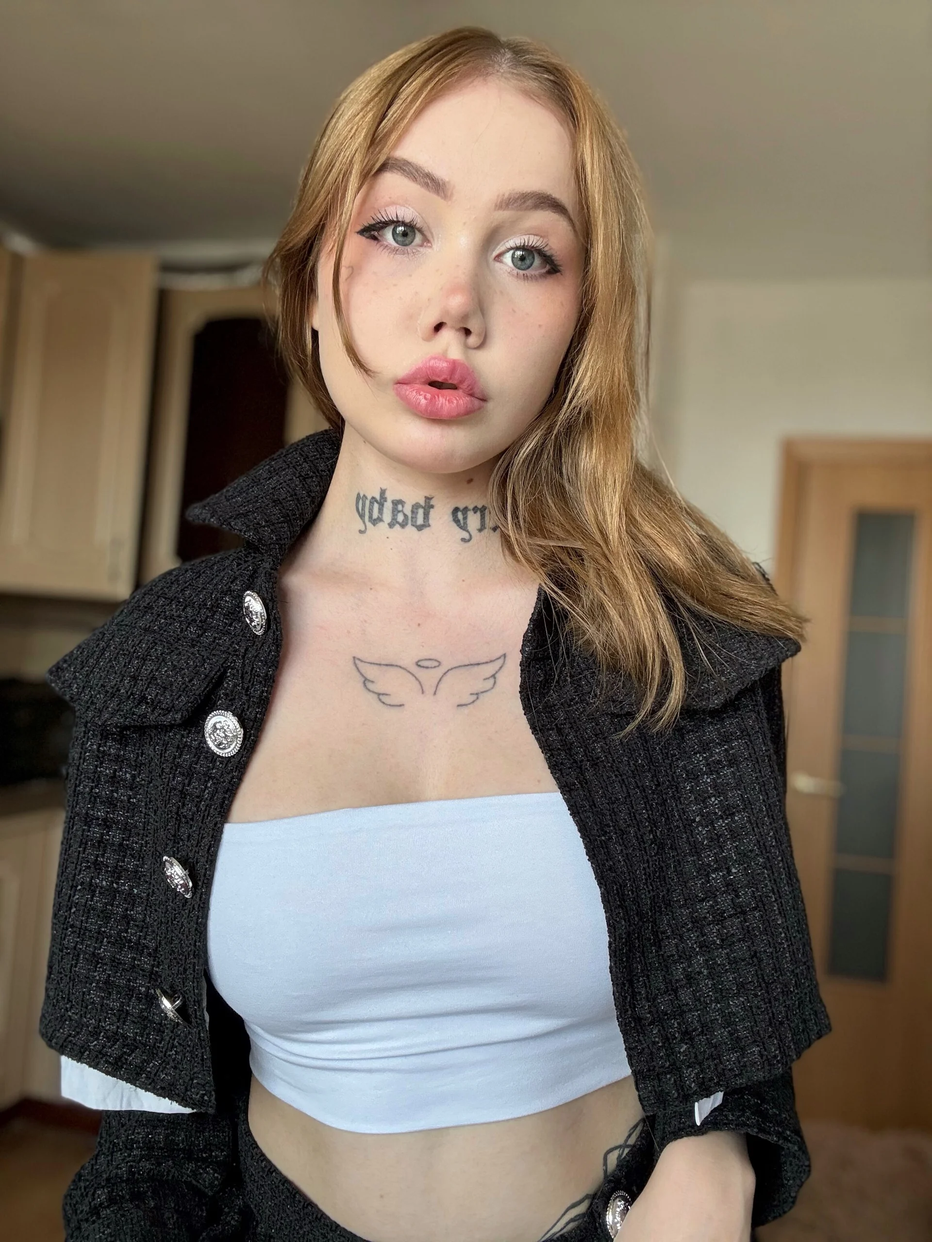 XXX Porn Photo of Nude hanna_cry_baby 10