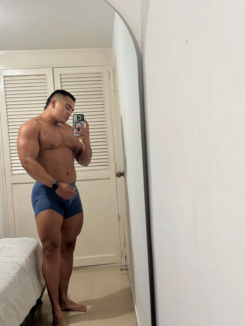 XXX Porn Photo of Nude Biscuit_oliva 1
