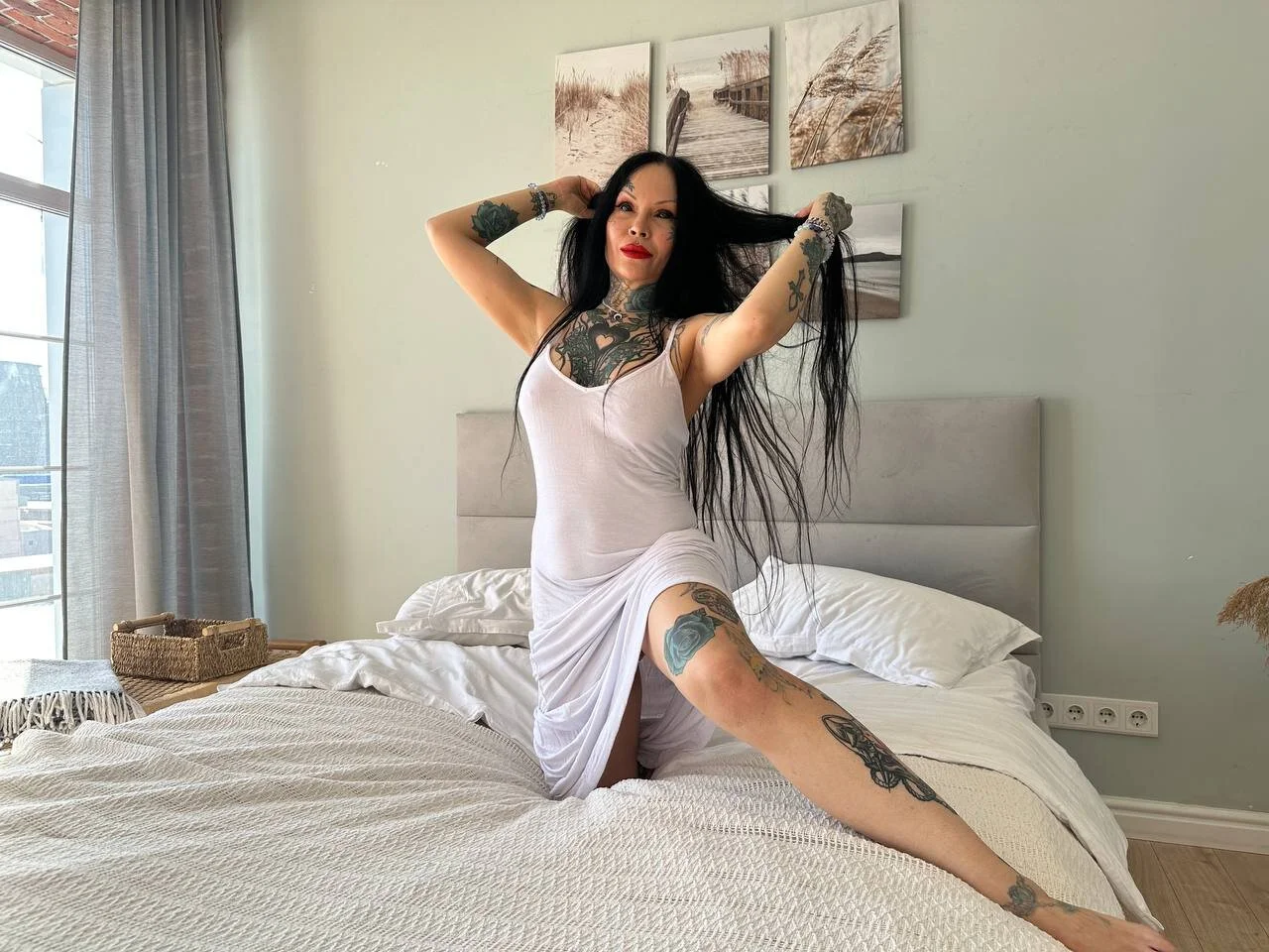 XXX Porn Photo of Nude Megan_Black_Moon 93