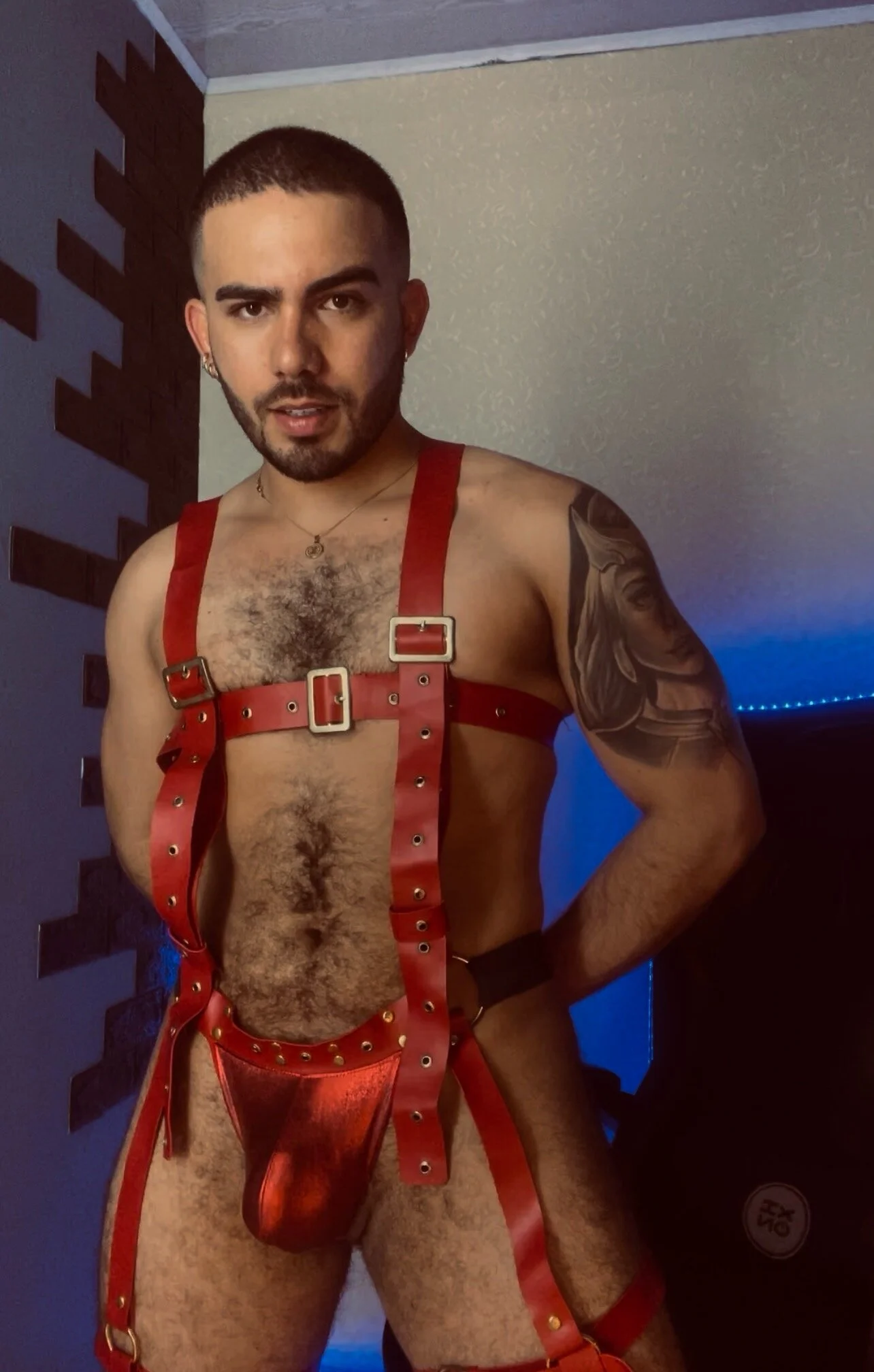 XXX Porn Photo of Nude adamhairy 153