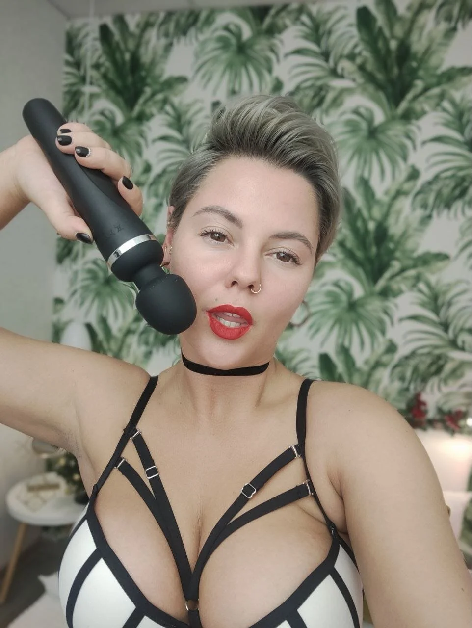 XXX Porn Photo of Nude Lady_AliBi 15