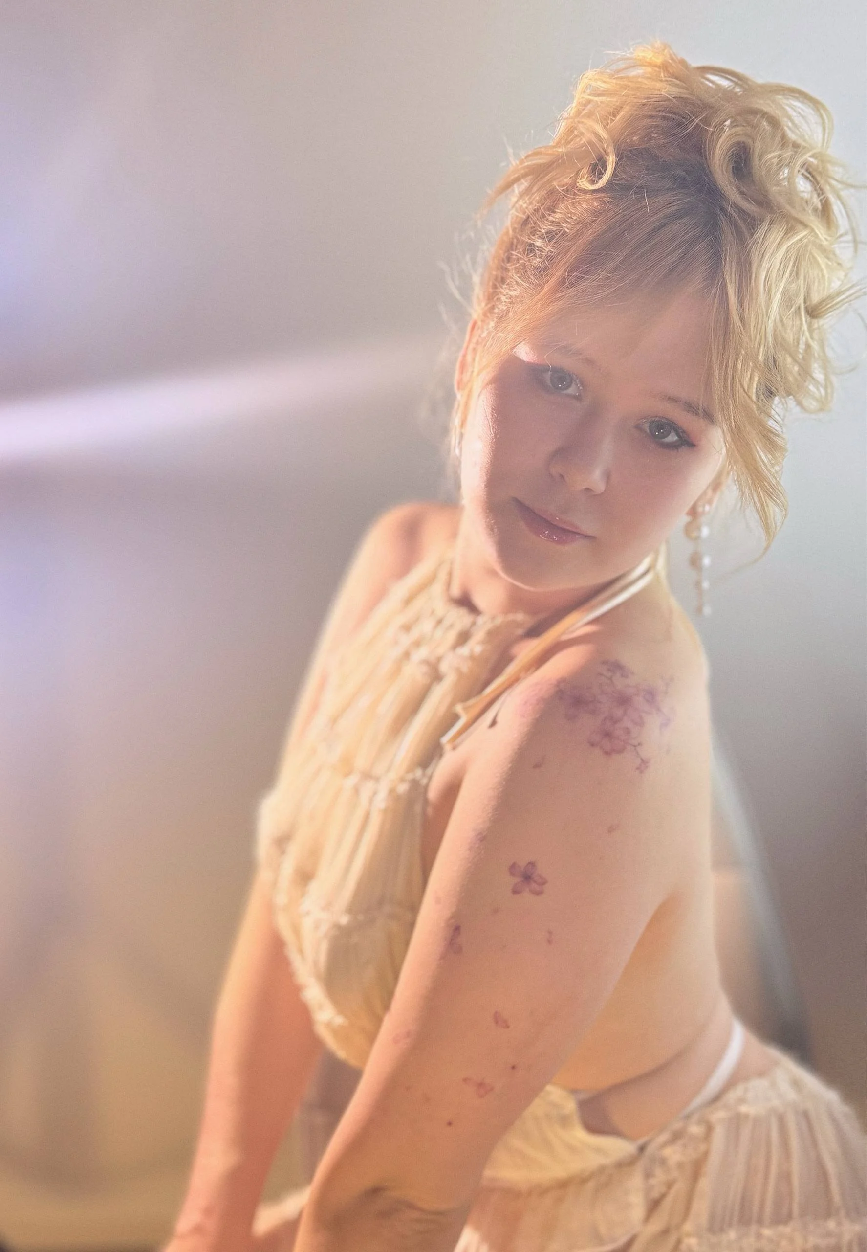 XXX Porn Photo of Nude unburnedgirl 20