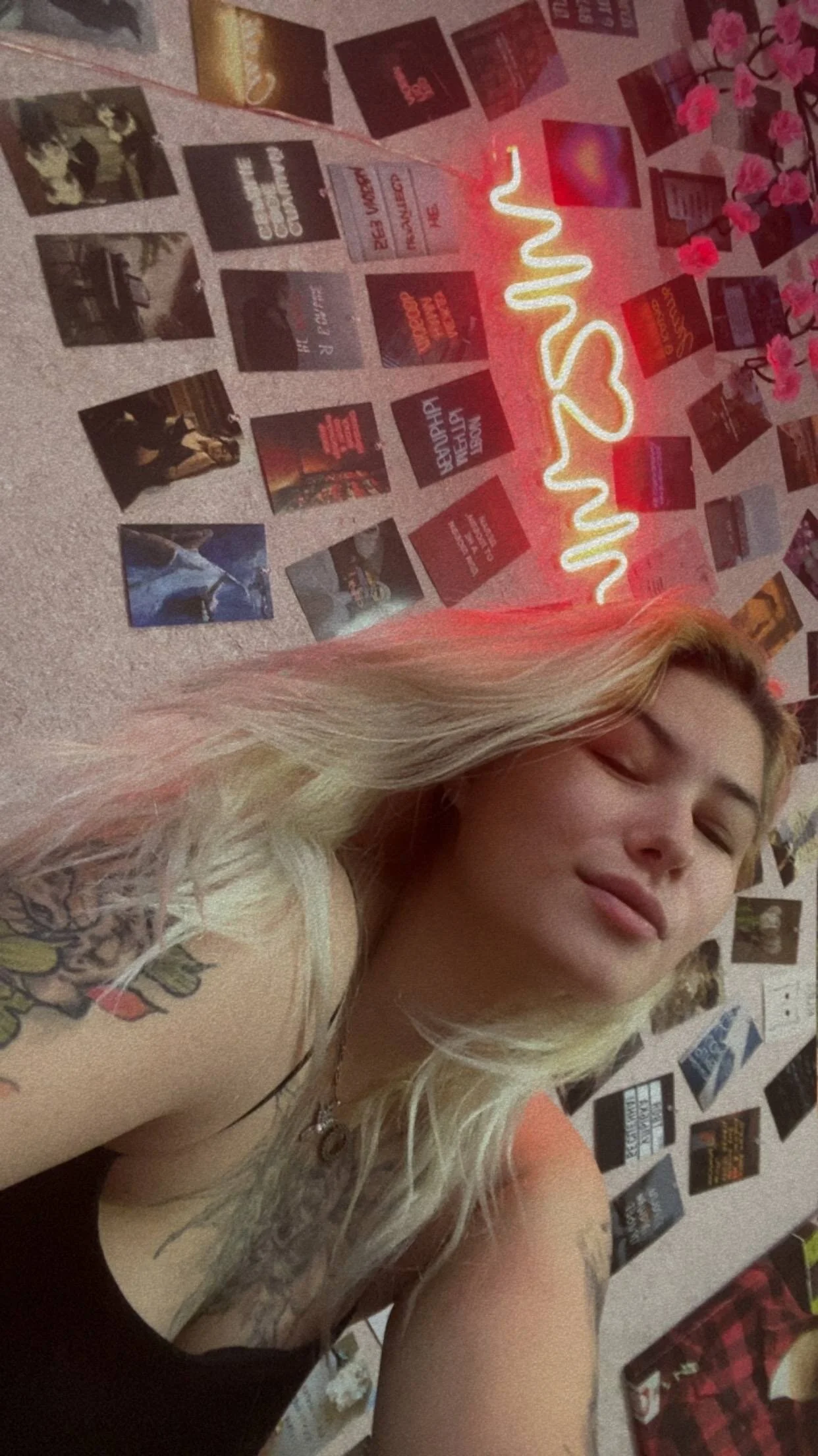 XXX Porn Photo of Nude x_Ulya1cutex 7