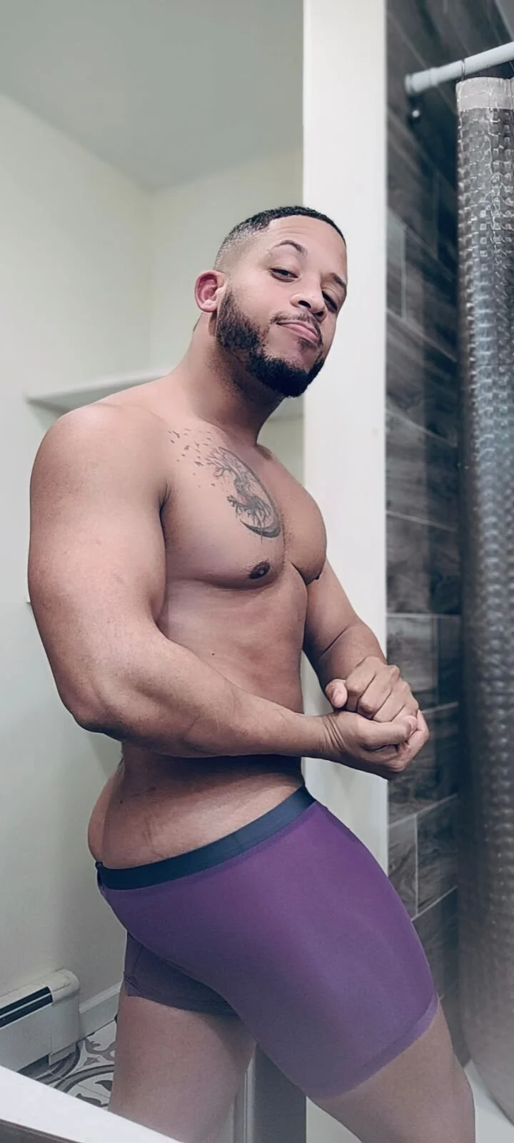 XXX Porn Photo of Nude Leocuban23 7
