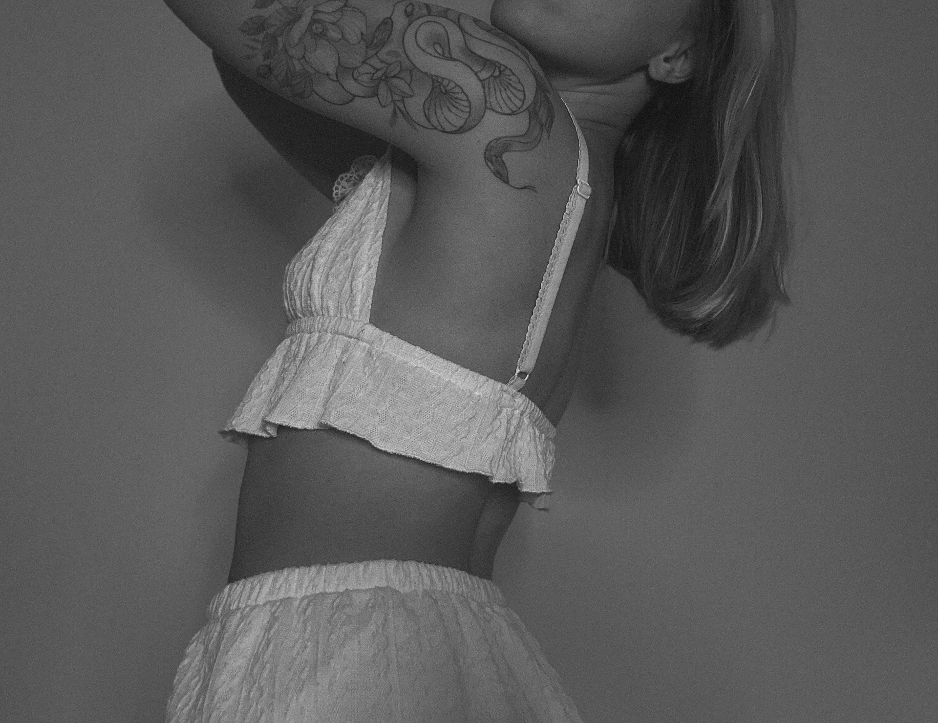XXX Porn Photo of Nude damn_cutie 6
