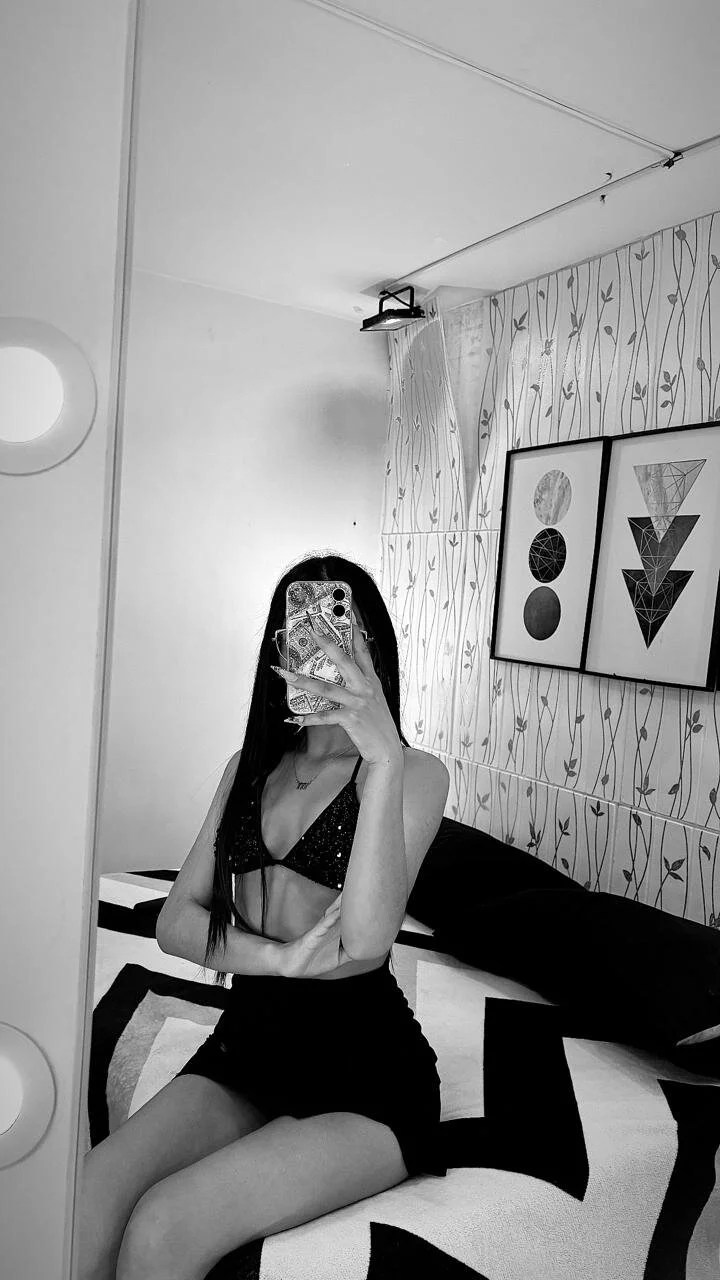 XXX Porn Photo of Nude Zoe_small 5