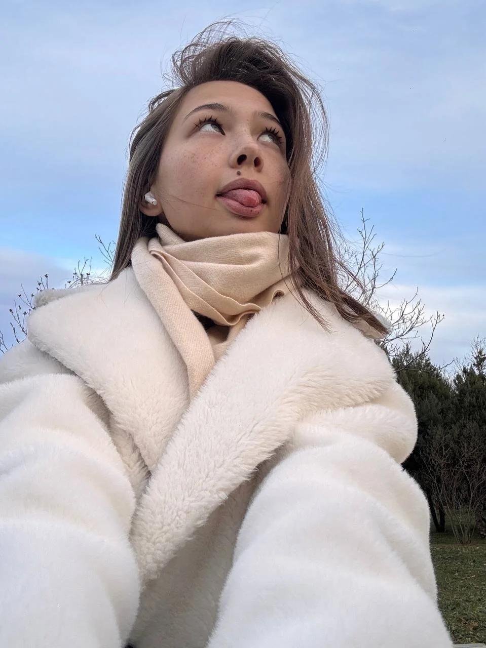 XXX Porn Photo of Nude luna_young 28