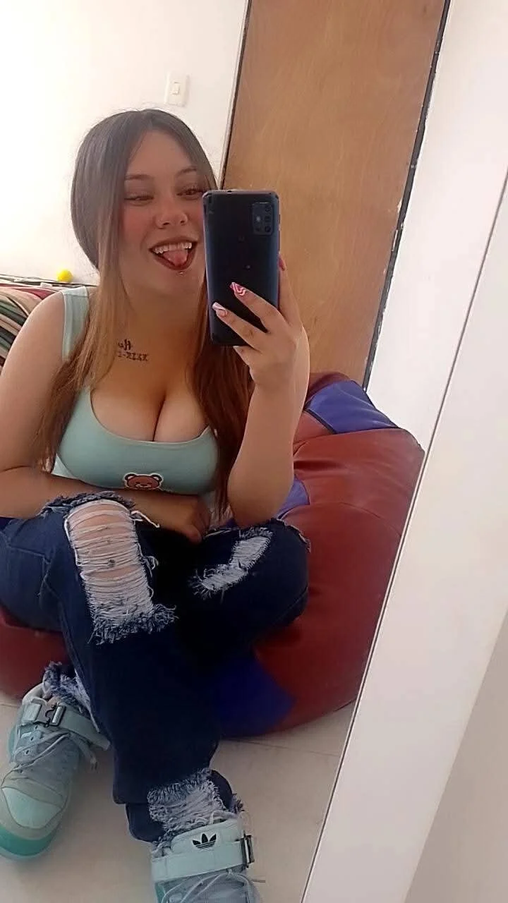 XXX Porn Photo of Nude Mia_boobs08 5