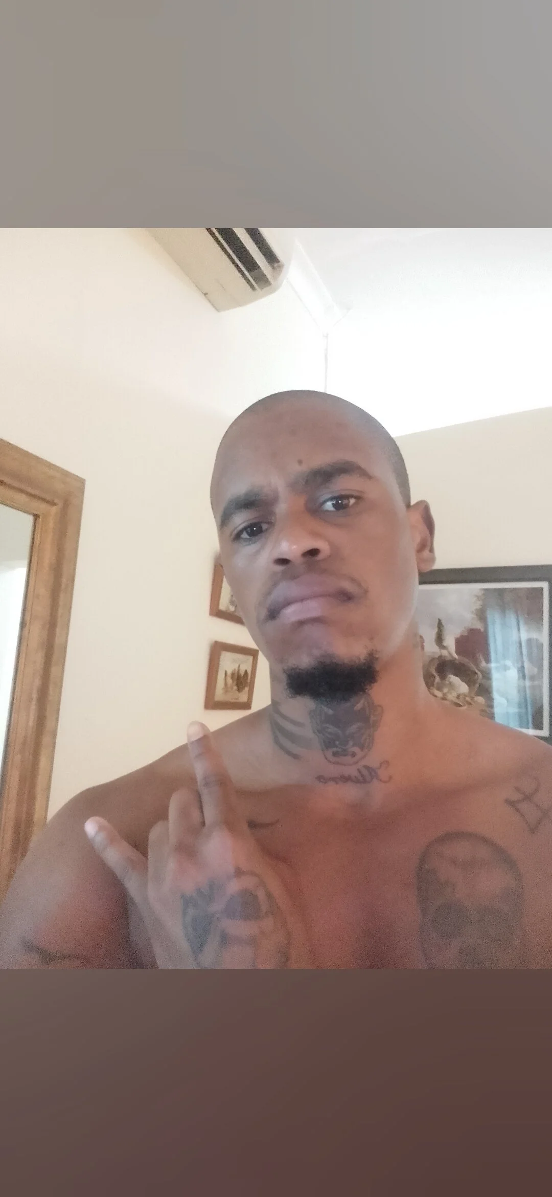 XXX Porn Photo of Nude OfficialFrankX 3