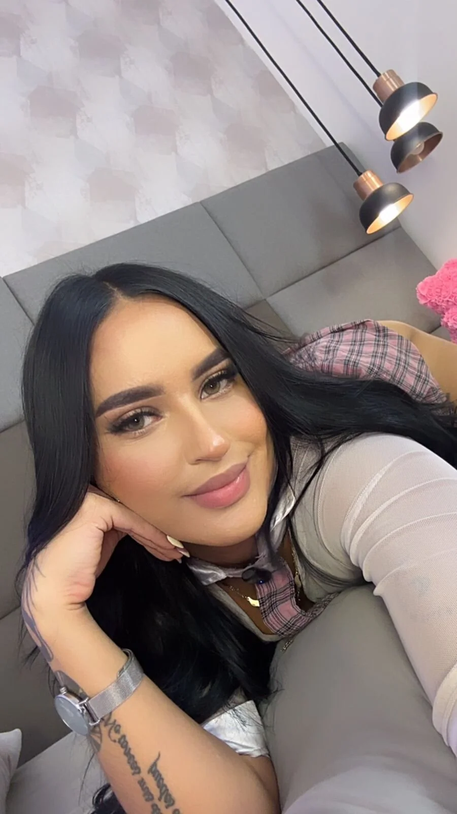 XXX Porn Photo of Nude Emily_luve 32