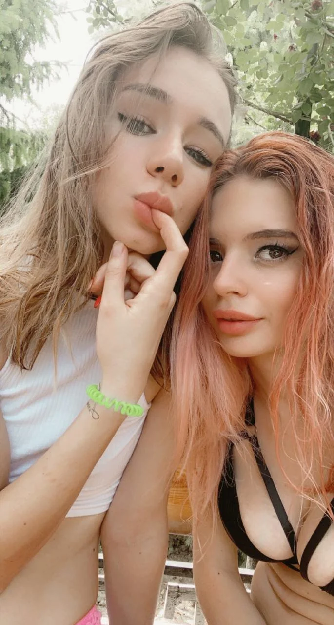XXX Porn Photo of Nude witches_couple 176