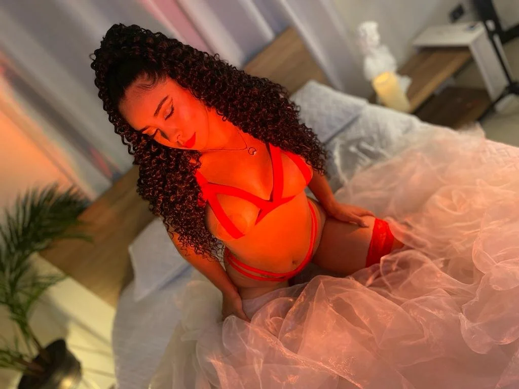 XXX Porn Photo of Nude aleja_belle 8