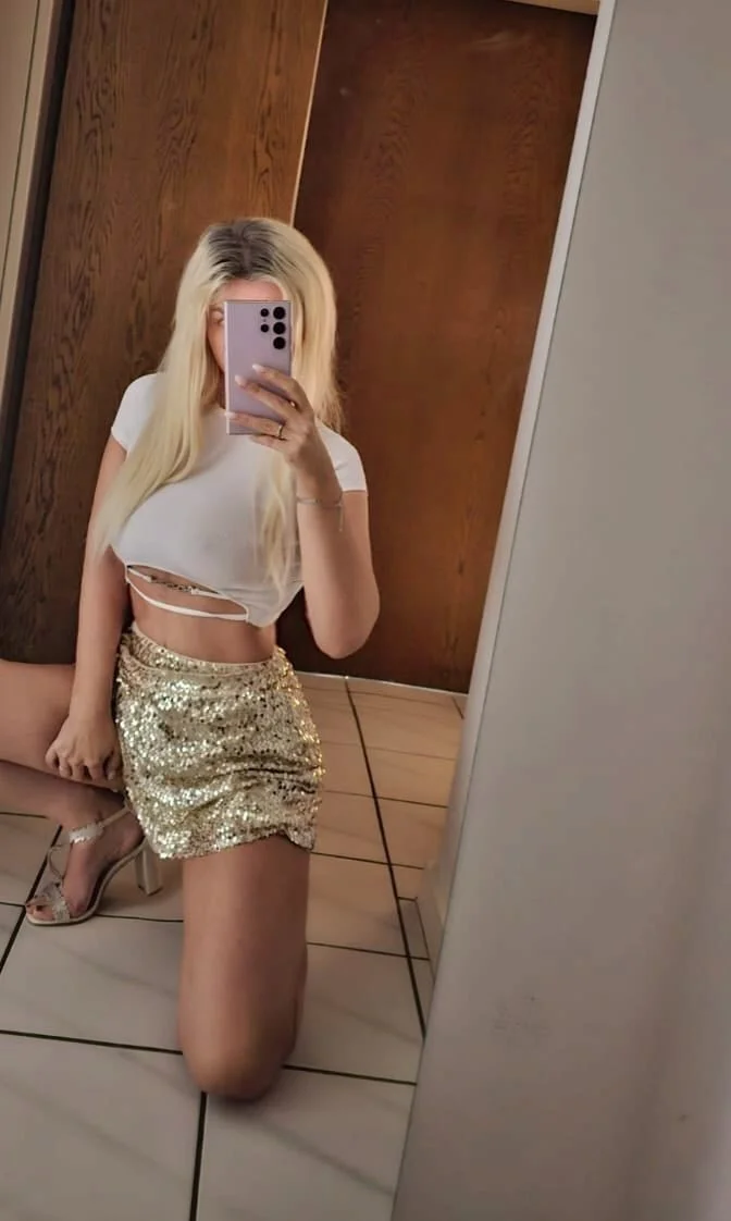 XXX Porn Photo of Nude Hornyblond_Bella 3