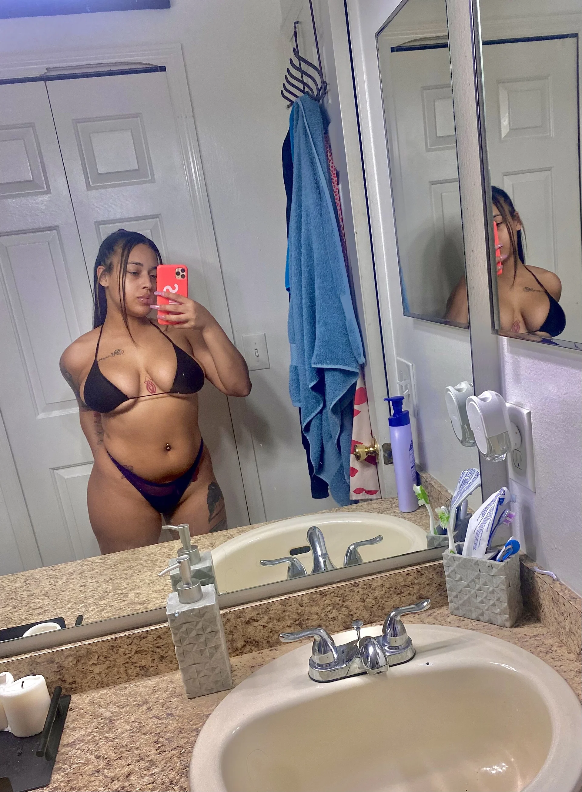 XXX Porn Photo of Nude gatesariel 6