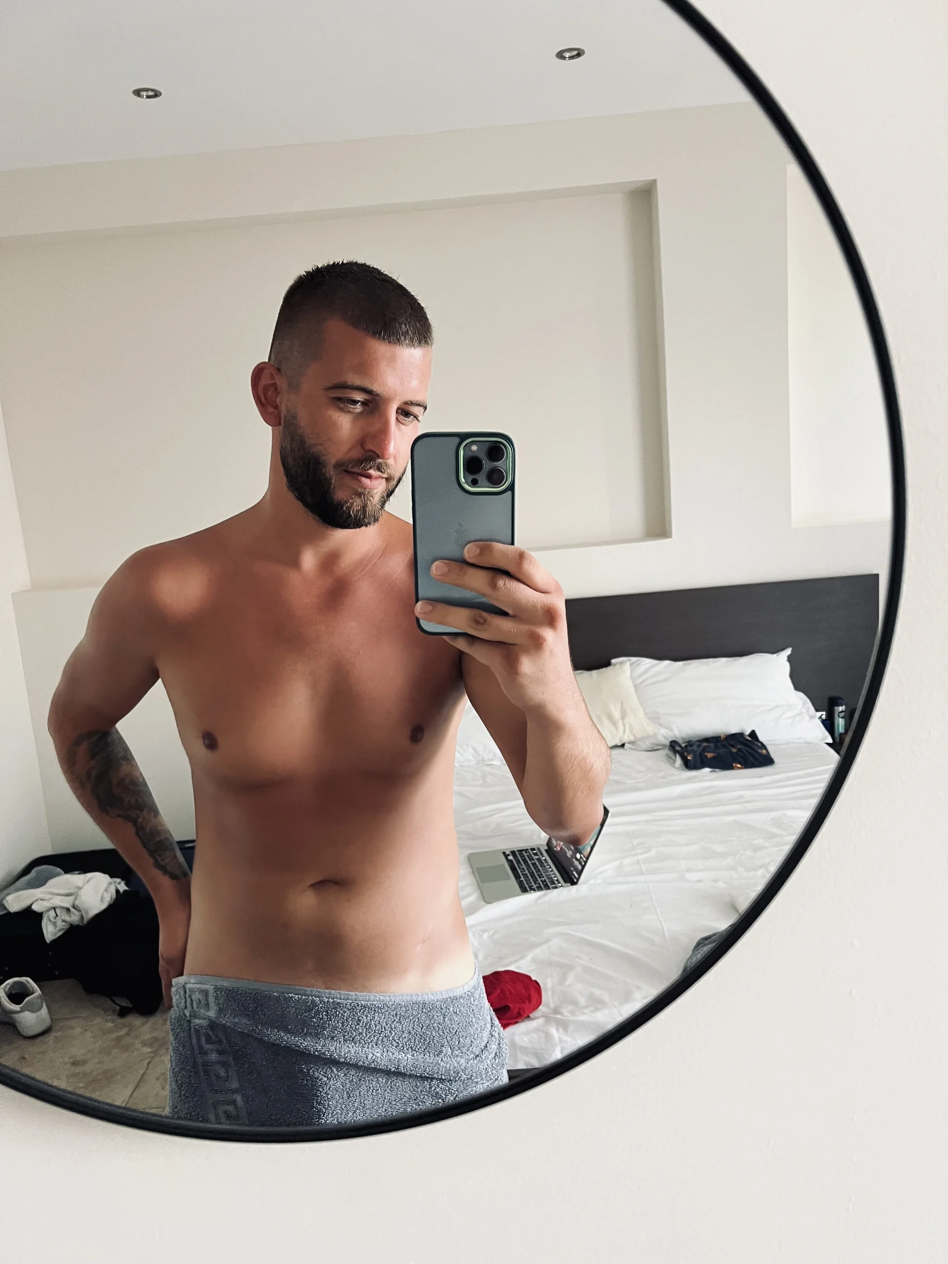 XXX Porn Photo of Nude Pablo_Hornyguy95 9