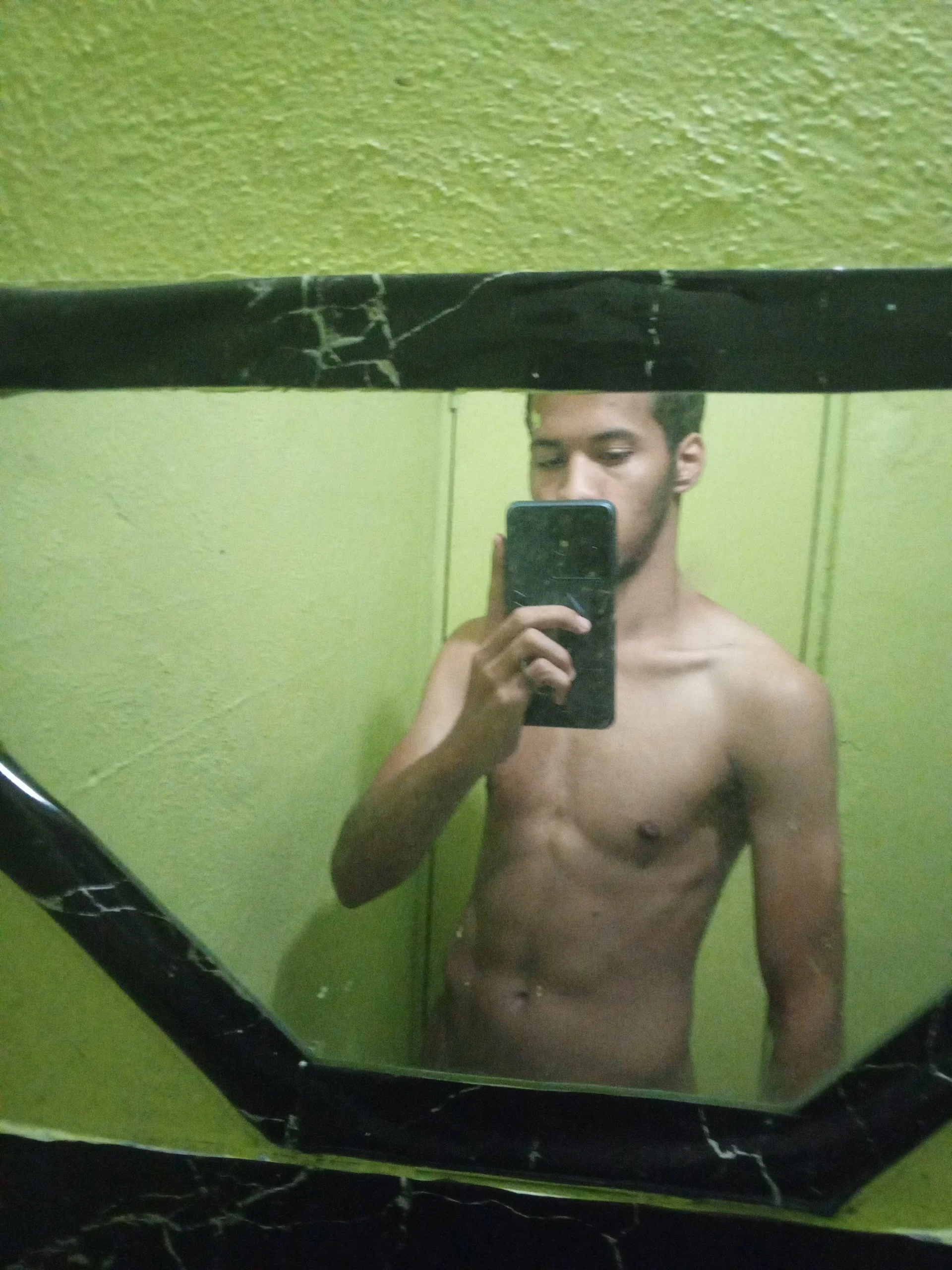 XXX Porn Photo of Nude gymboy-erick23 1