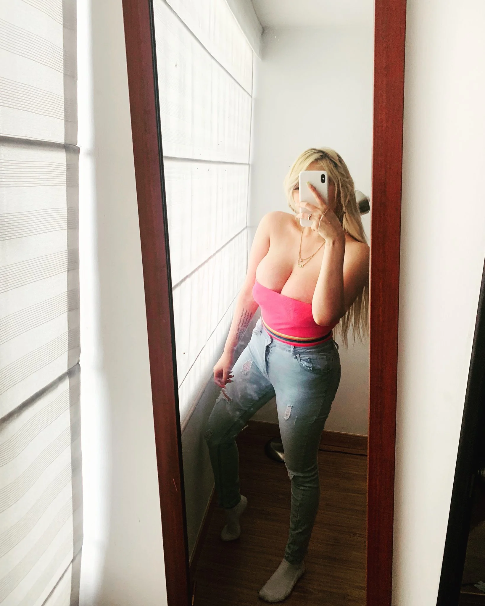 XXX Porn Photo of Nude Alirawrz 6