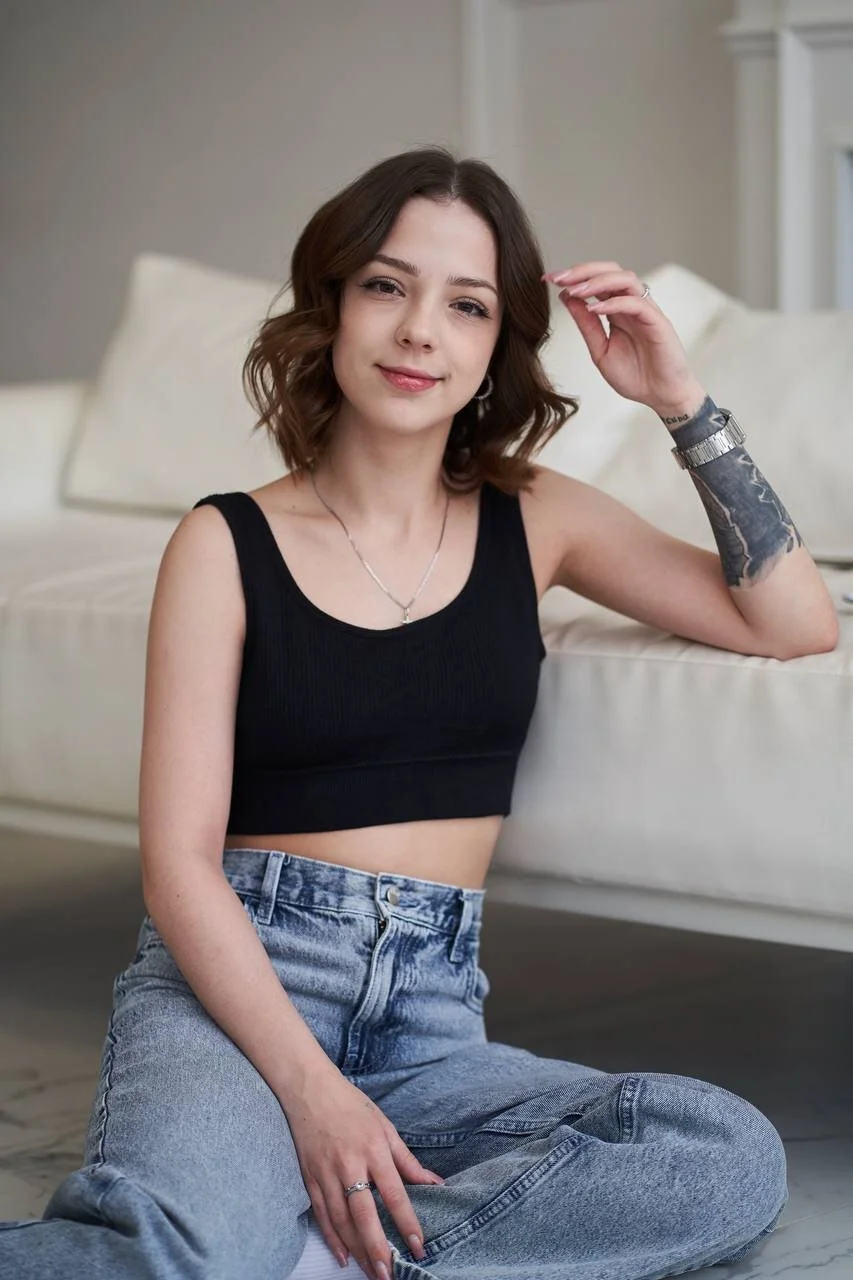 XXX Porn Photo of Nude PamBeesly 8