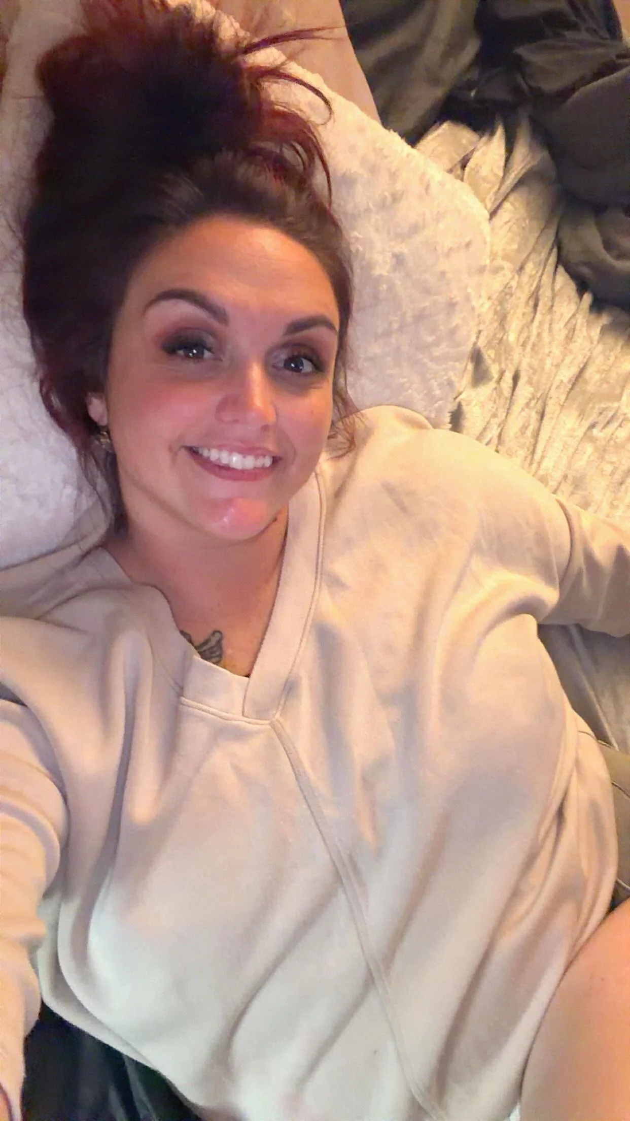 XXX Porn Photo of Nude LiNDSEYYLUST 2