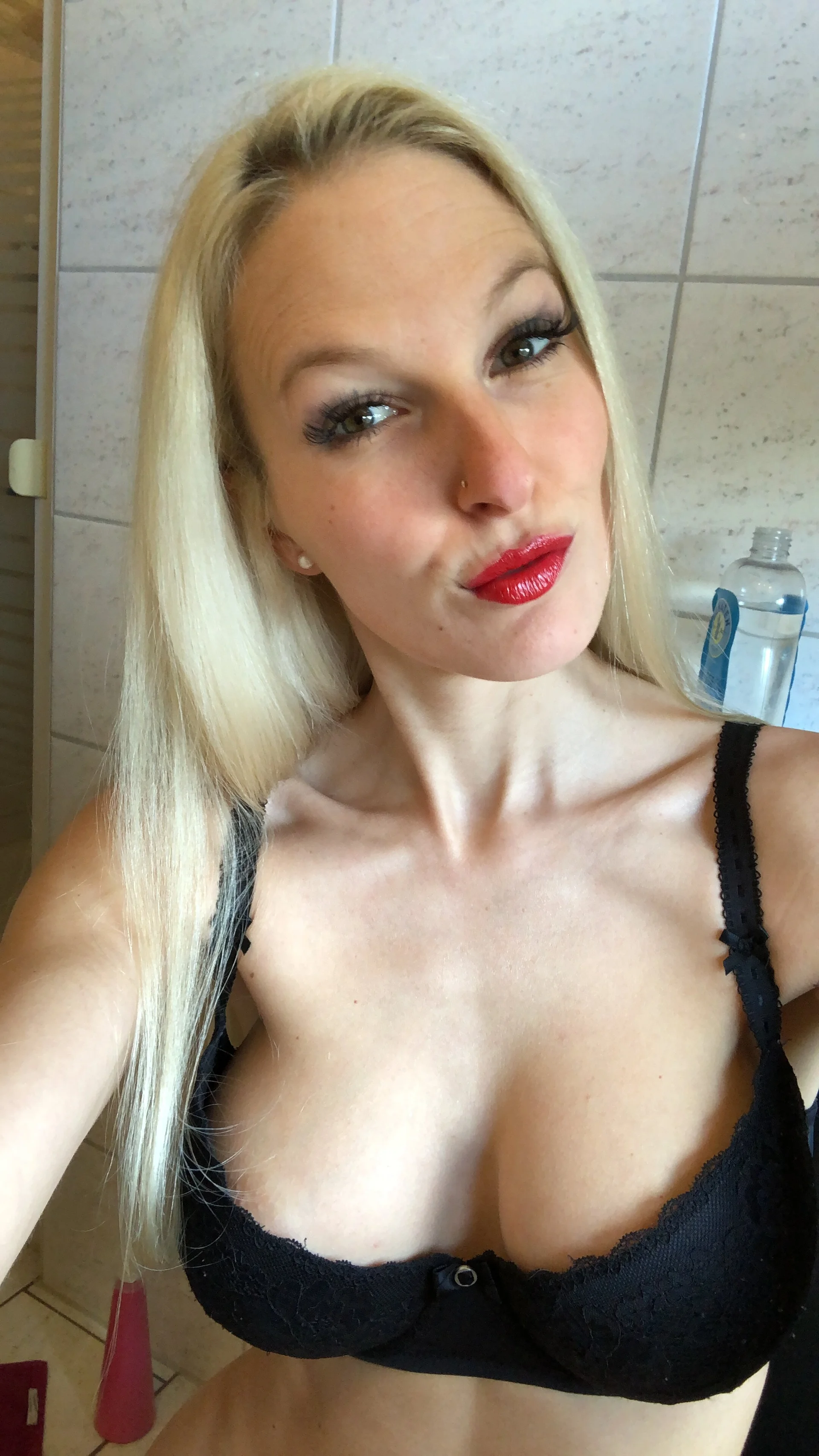 XXX Porn Photo of Nude MaviePearl 8
