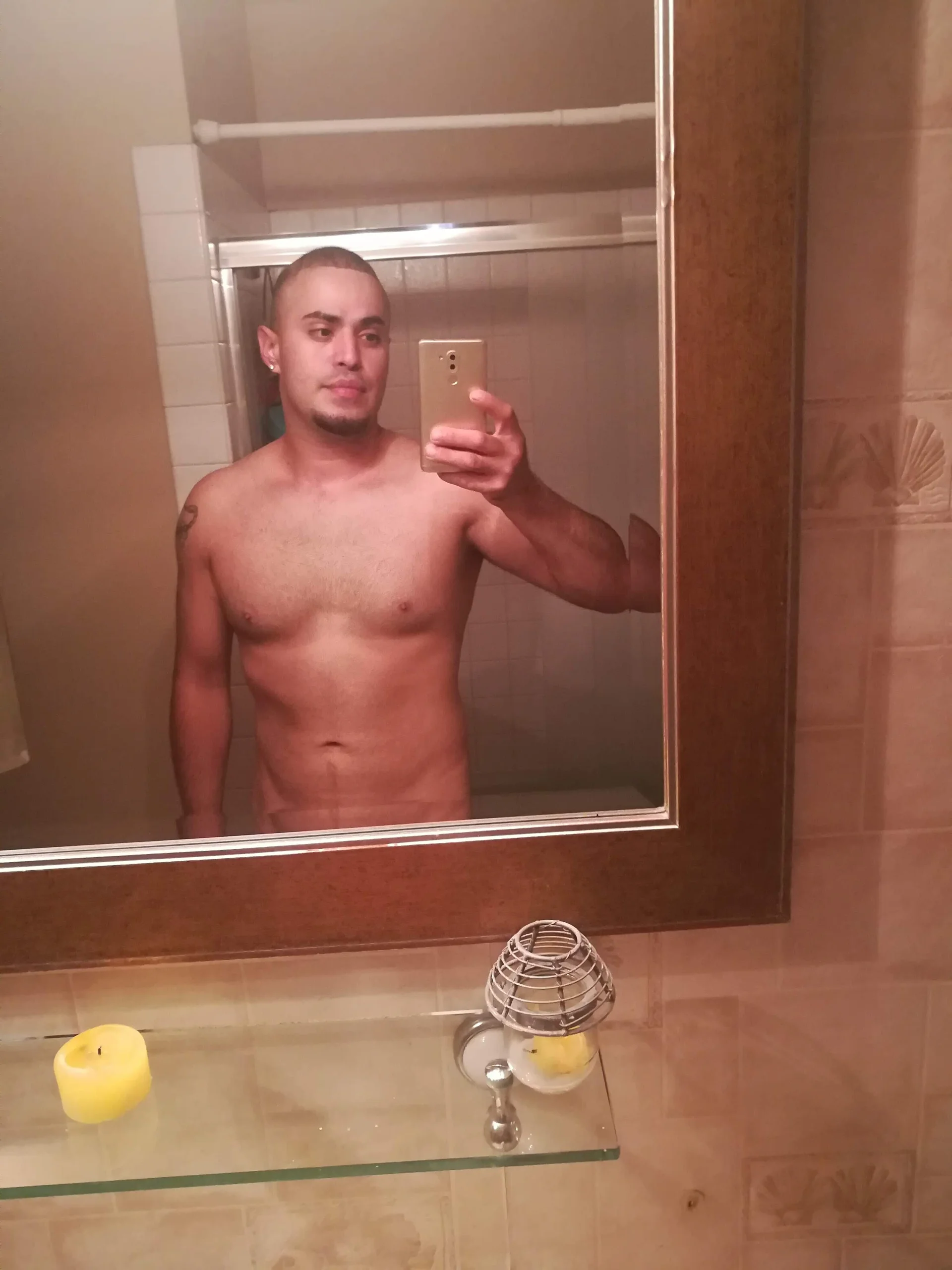 XXX Porn Photo of Nude Gentlemanwitathickdick 1