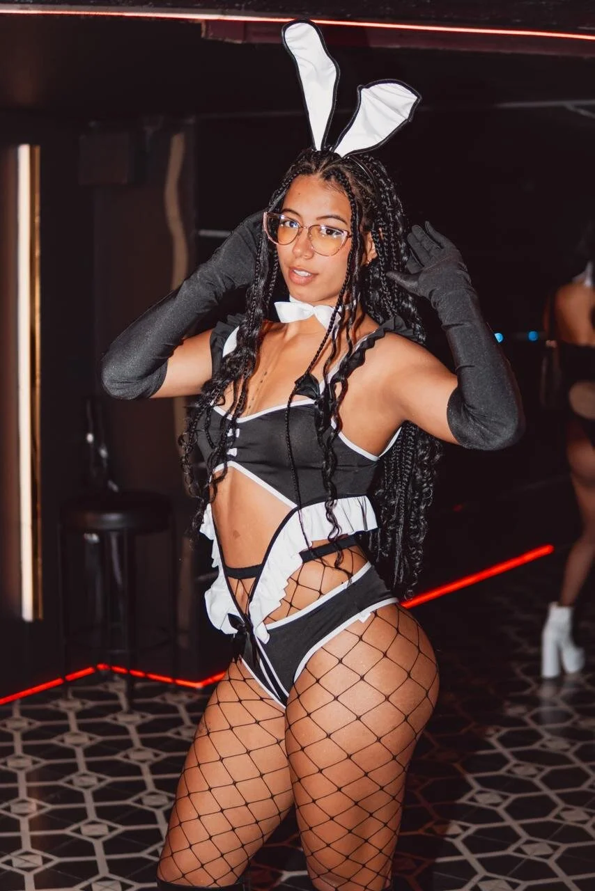 XXX Porn Photo of Nude raven_stonee 29
