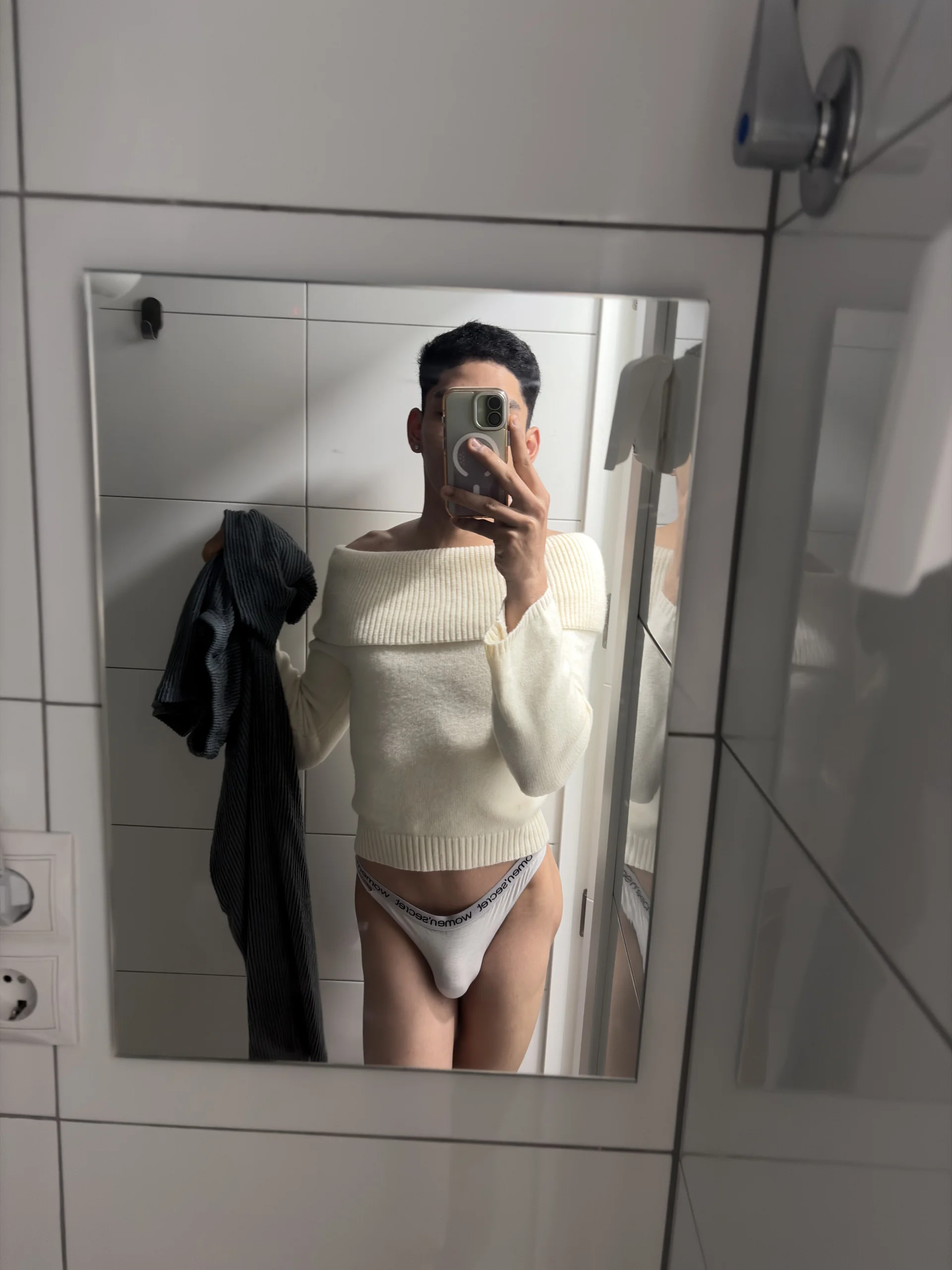 XXX Porn Photo of Nude gabycdfemboy 20