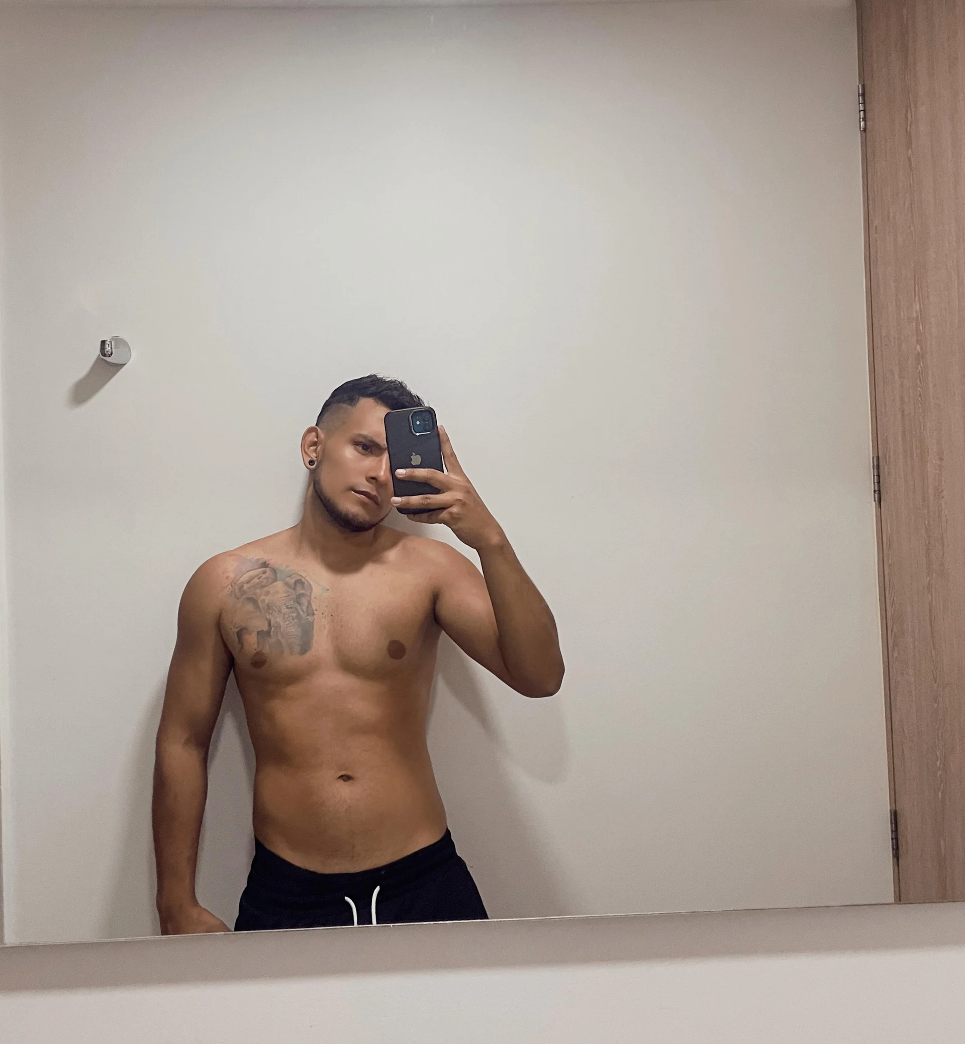 XXX Porn Photo of Nude Stud_samu 29