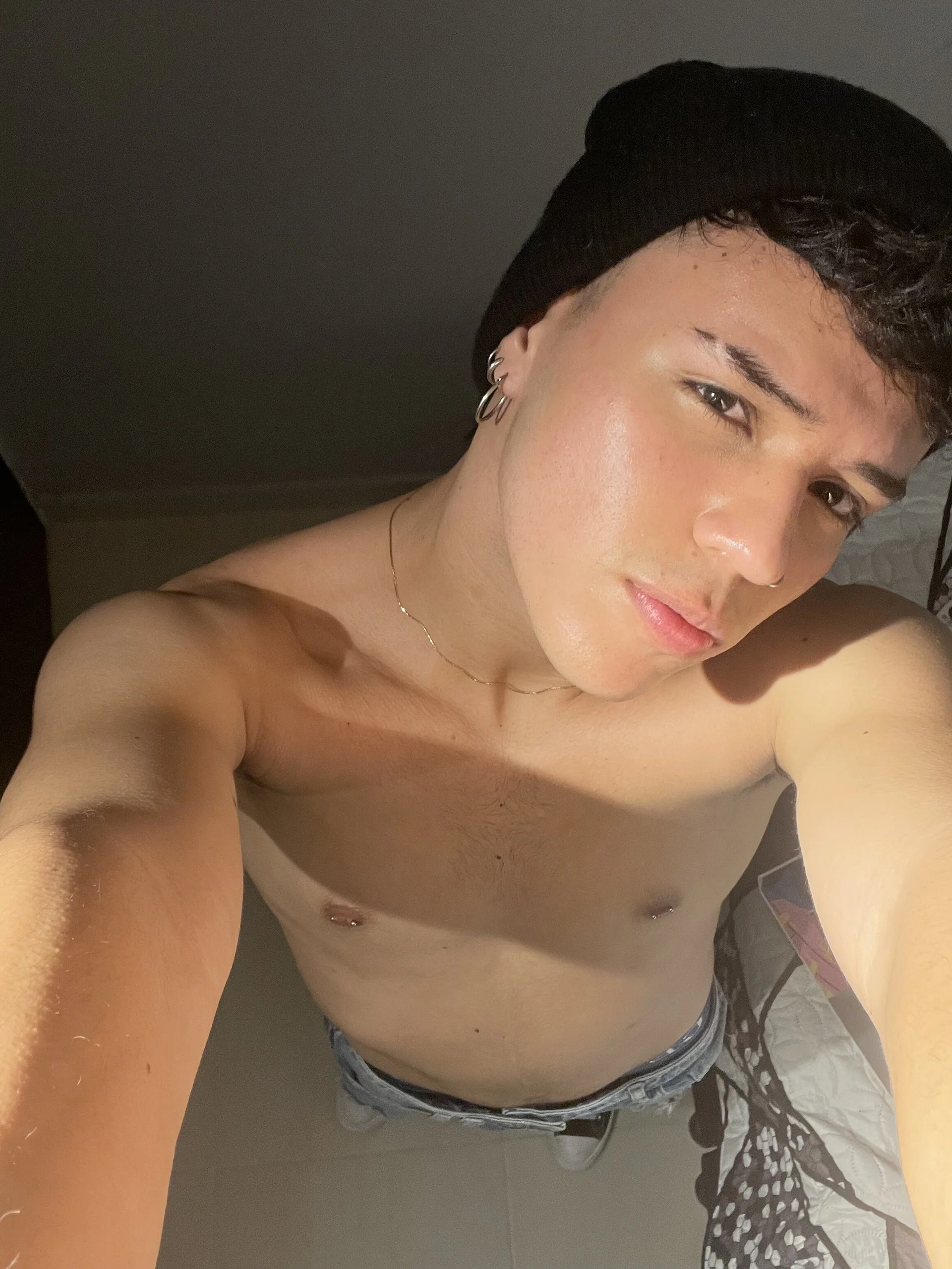 XXX Porn Photo of Nude Tuenkim_ 2