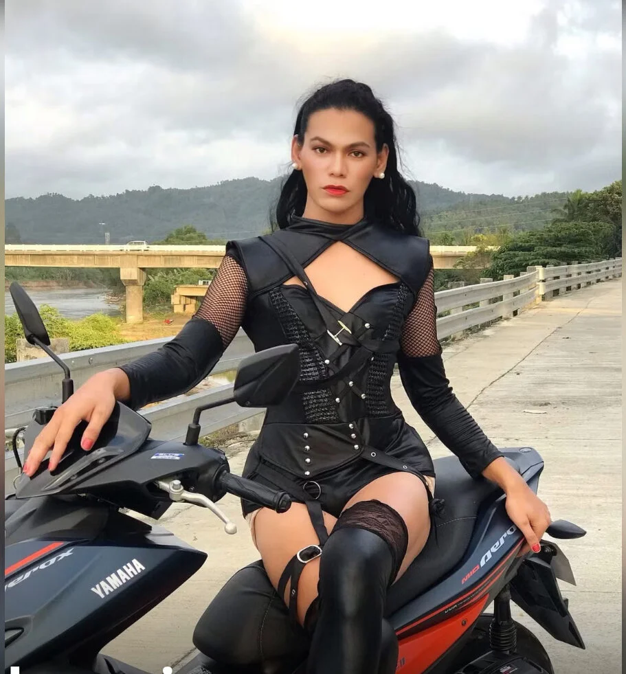 XXX Porn Photo of Nude GoddessRaven10 6